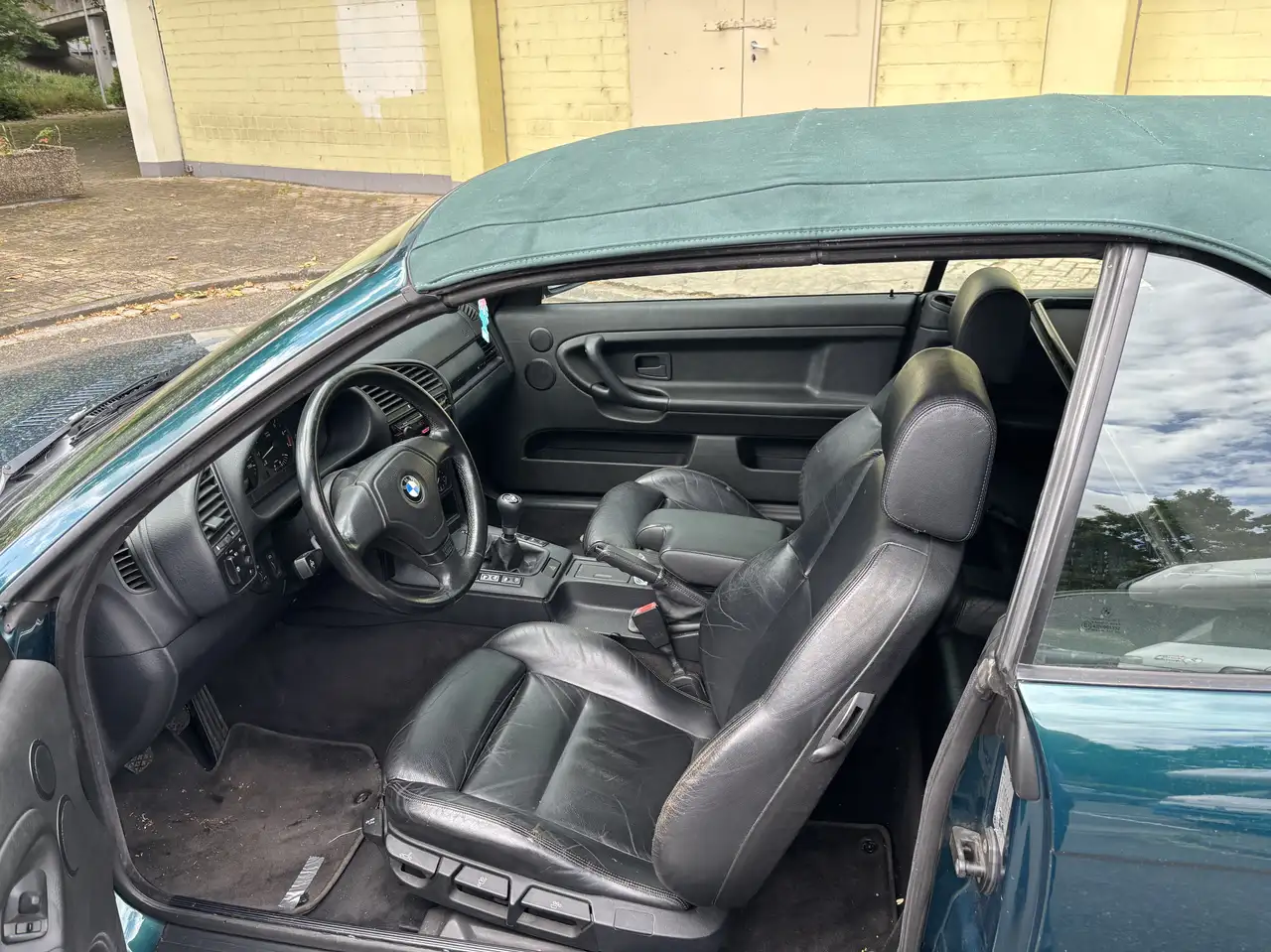 BMW 320i, foto 6