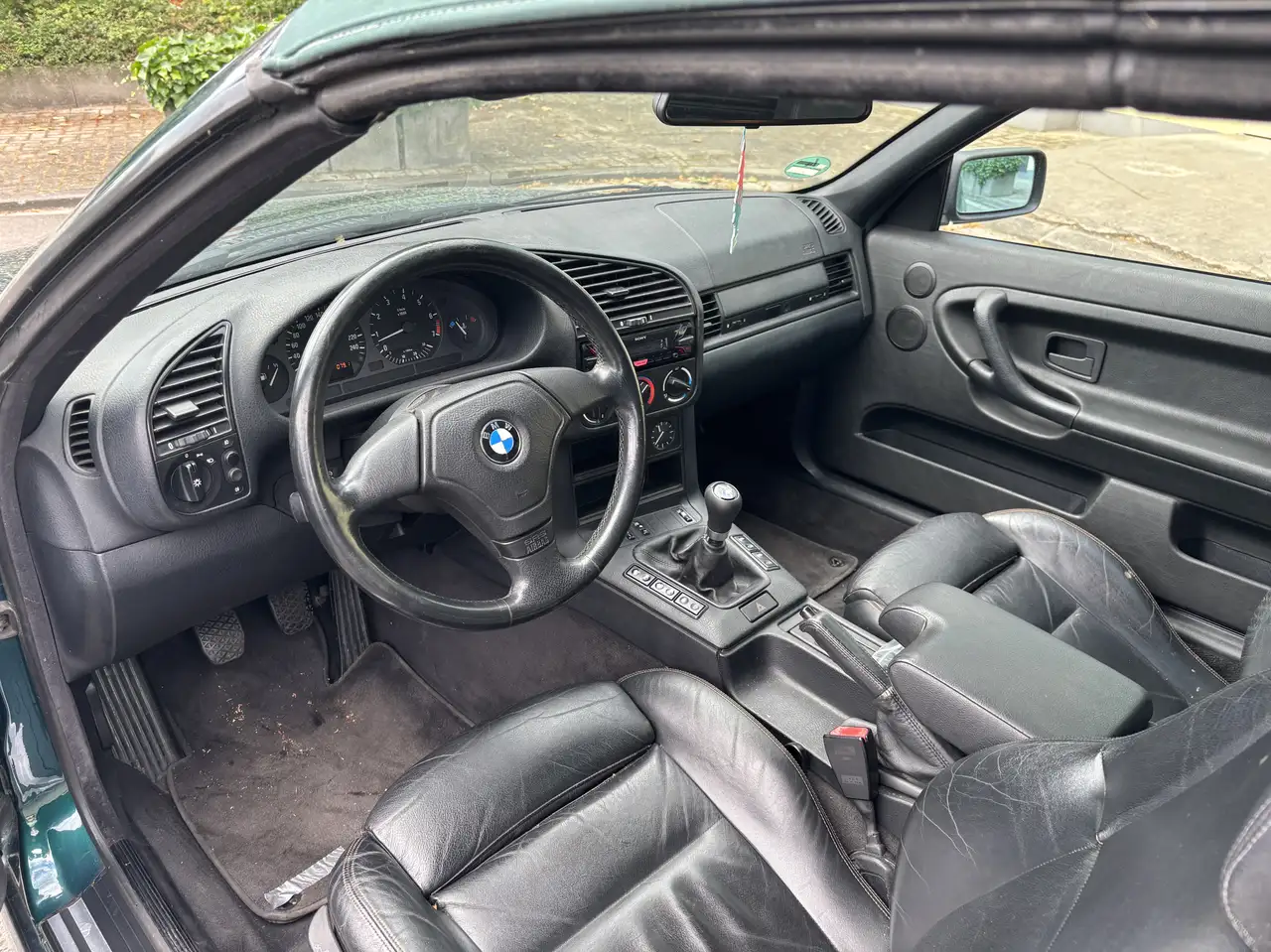 BMW 320i, foto 7