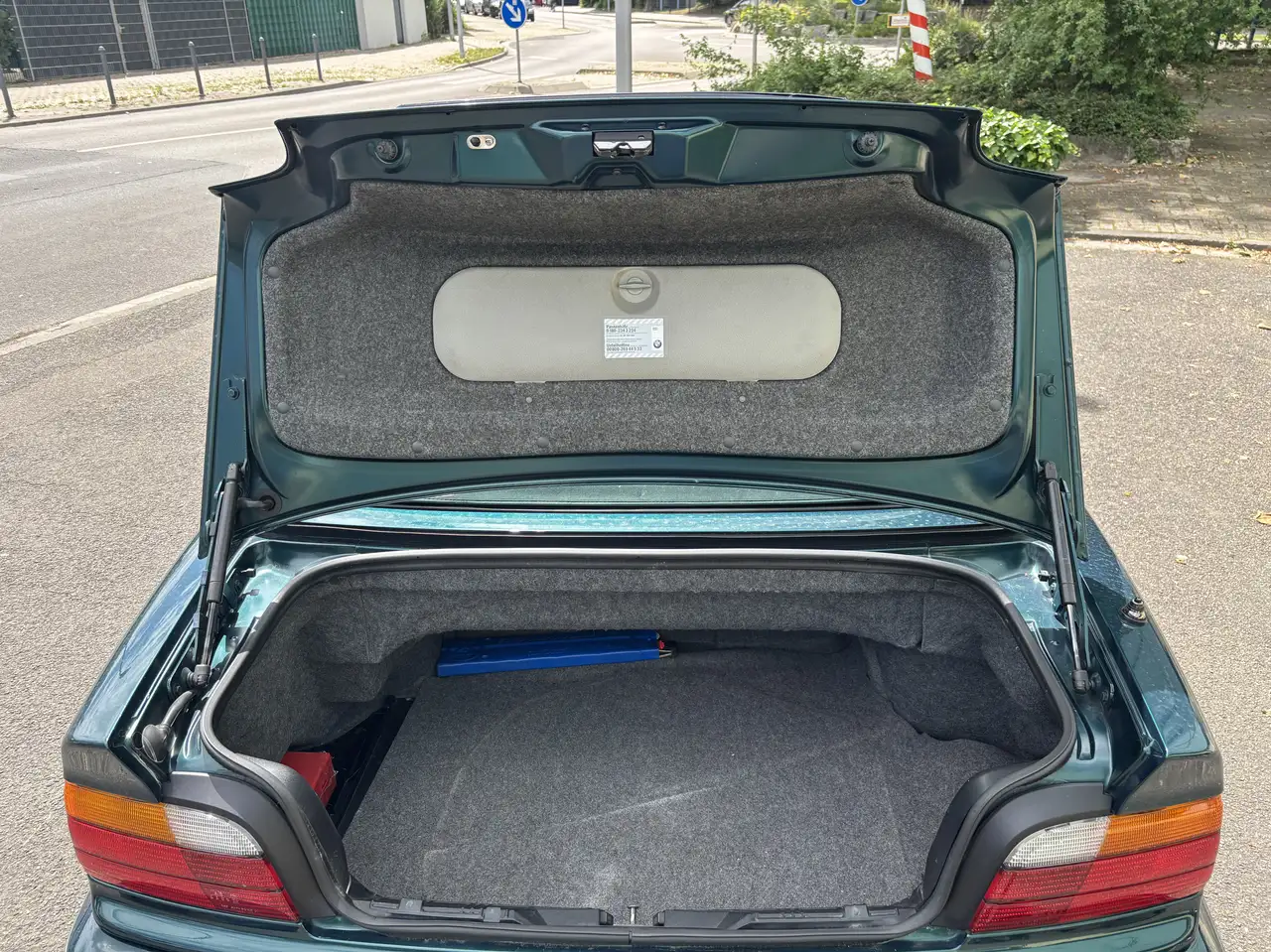 BMW 320i, foto 5