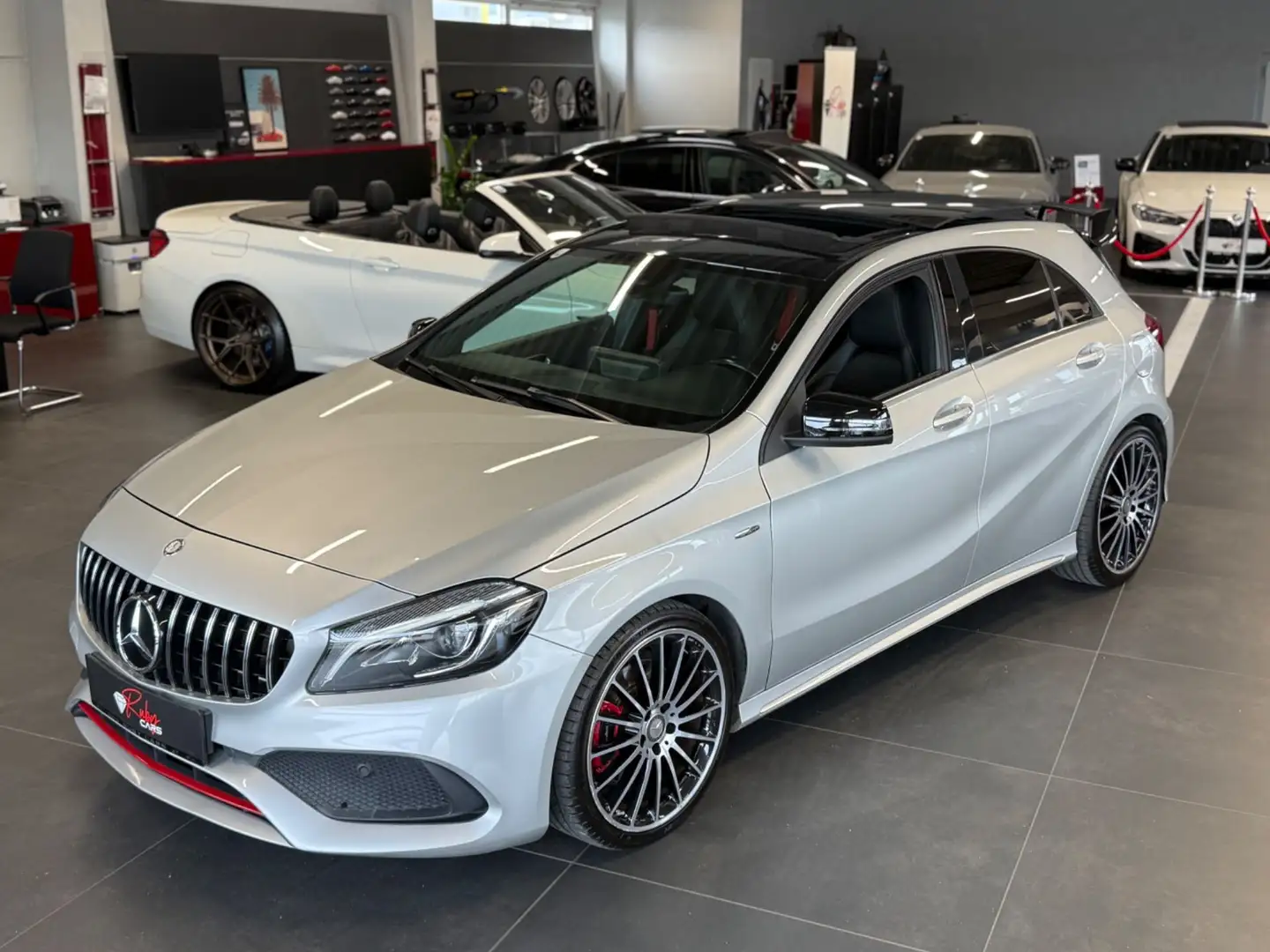 Mercedes-Benz A 250 AMG Aut. Silber - 2