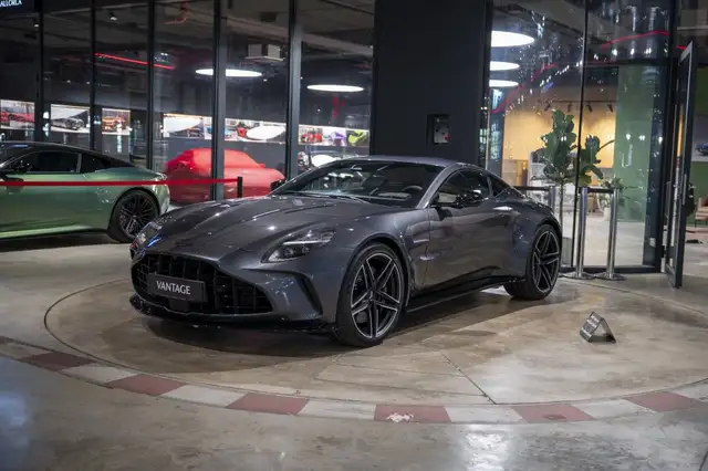 Aston Martin Vantage