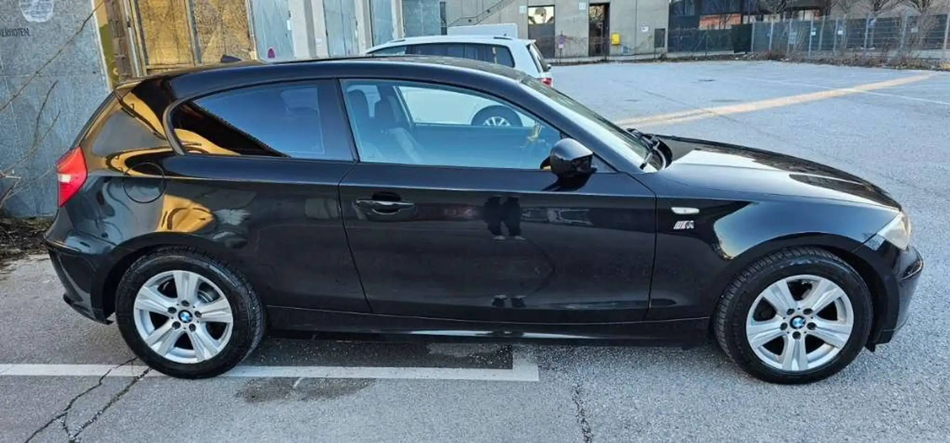 BMW 116 11 Schwarz - 1