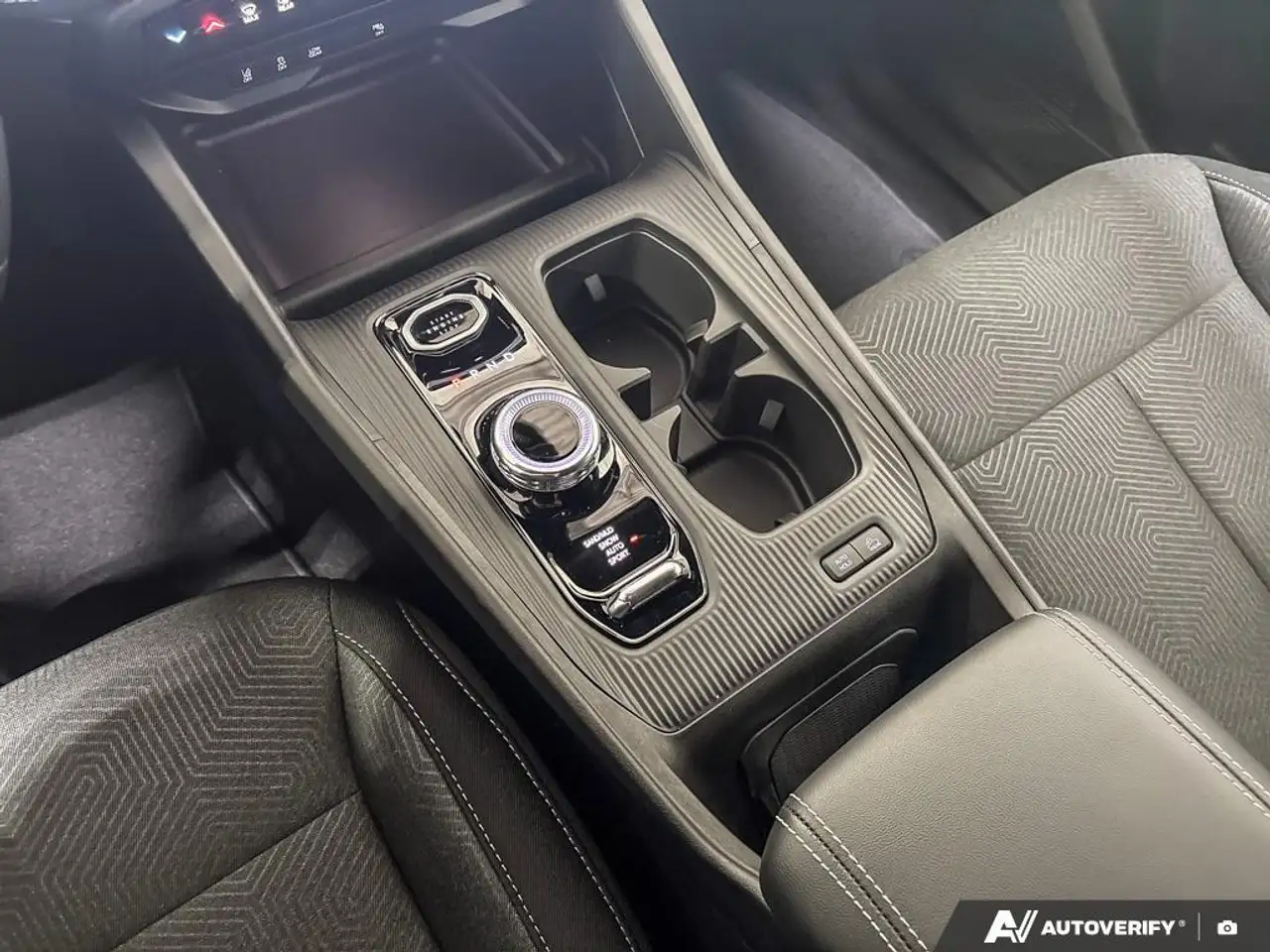 Jeep Cherokee снимка Jeep Cherokee