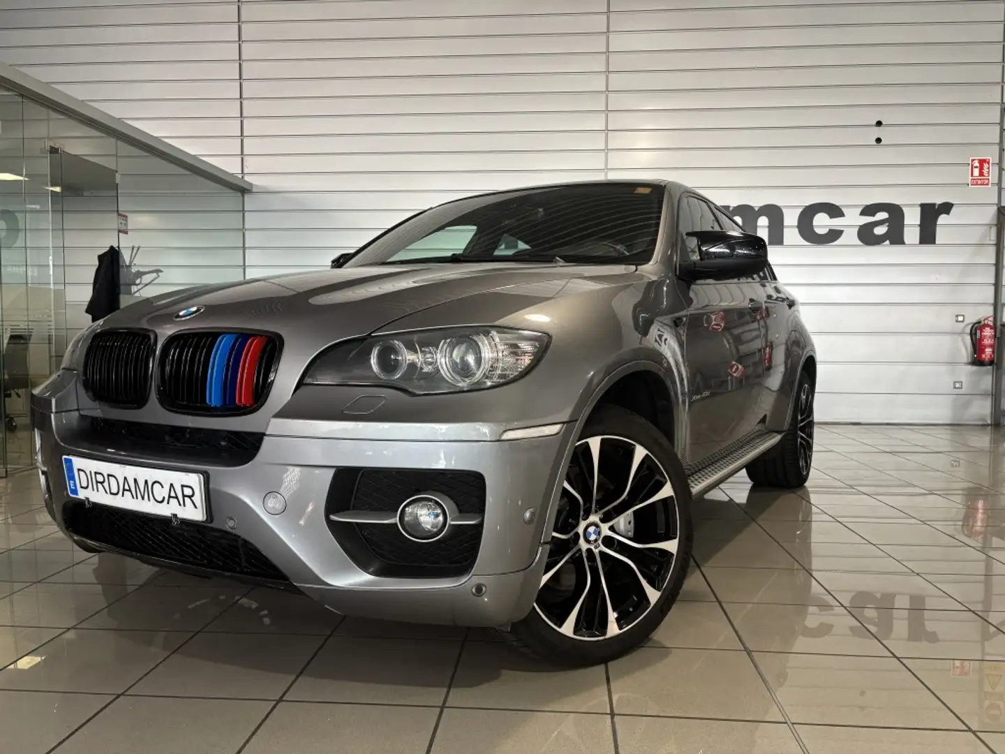 BMW X6 xDrive 40dA Grijs - 1