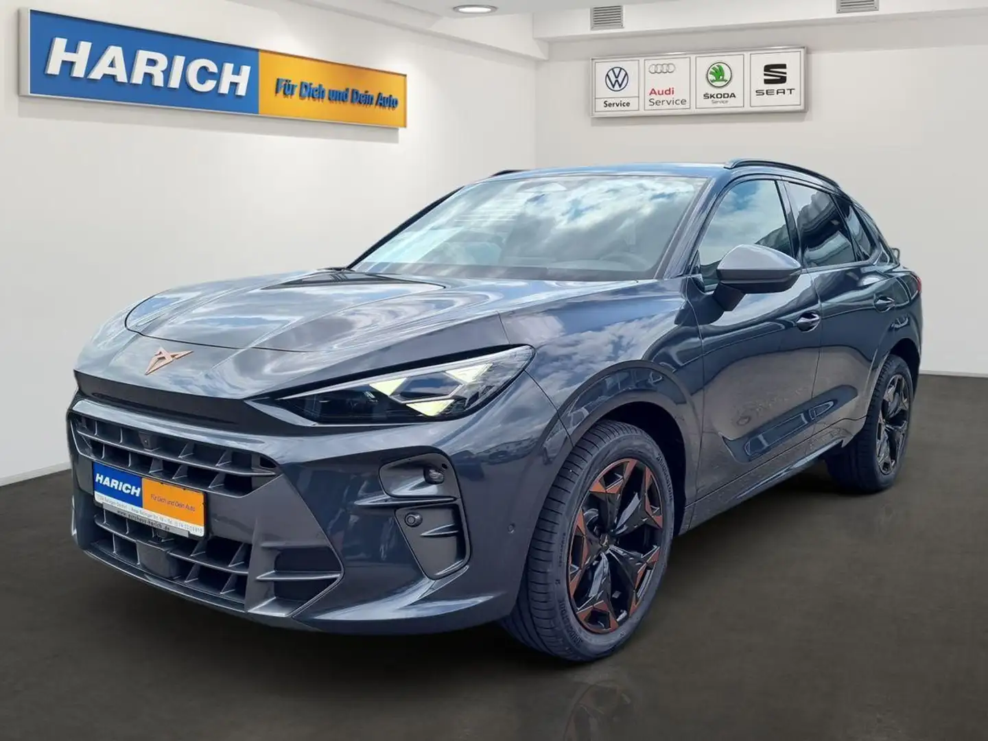 CUPRA Terramar 1.5 TSI DSG AHK MATRIX EDGE P. SOUNDPAK Grau - 1