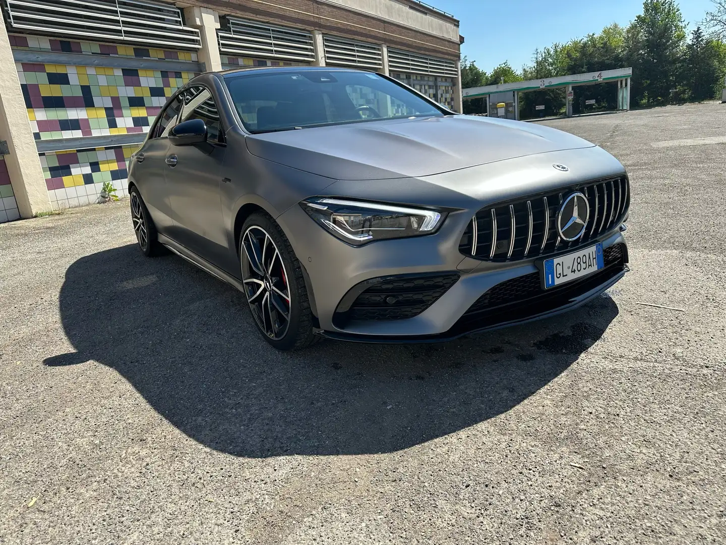 Mercedes-Benz CLA 35 AMG Coupe Race Edition 4matic auto Grijs - 2