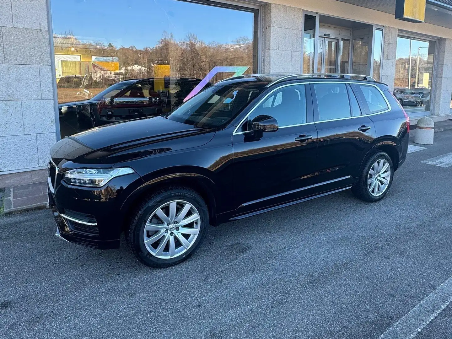 Volvo XC90 XC90 2.0 d5 Business Plus awd 235cv 7p Nero - 1