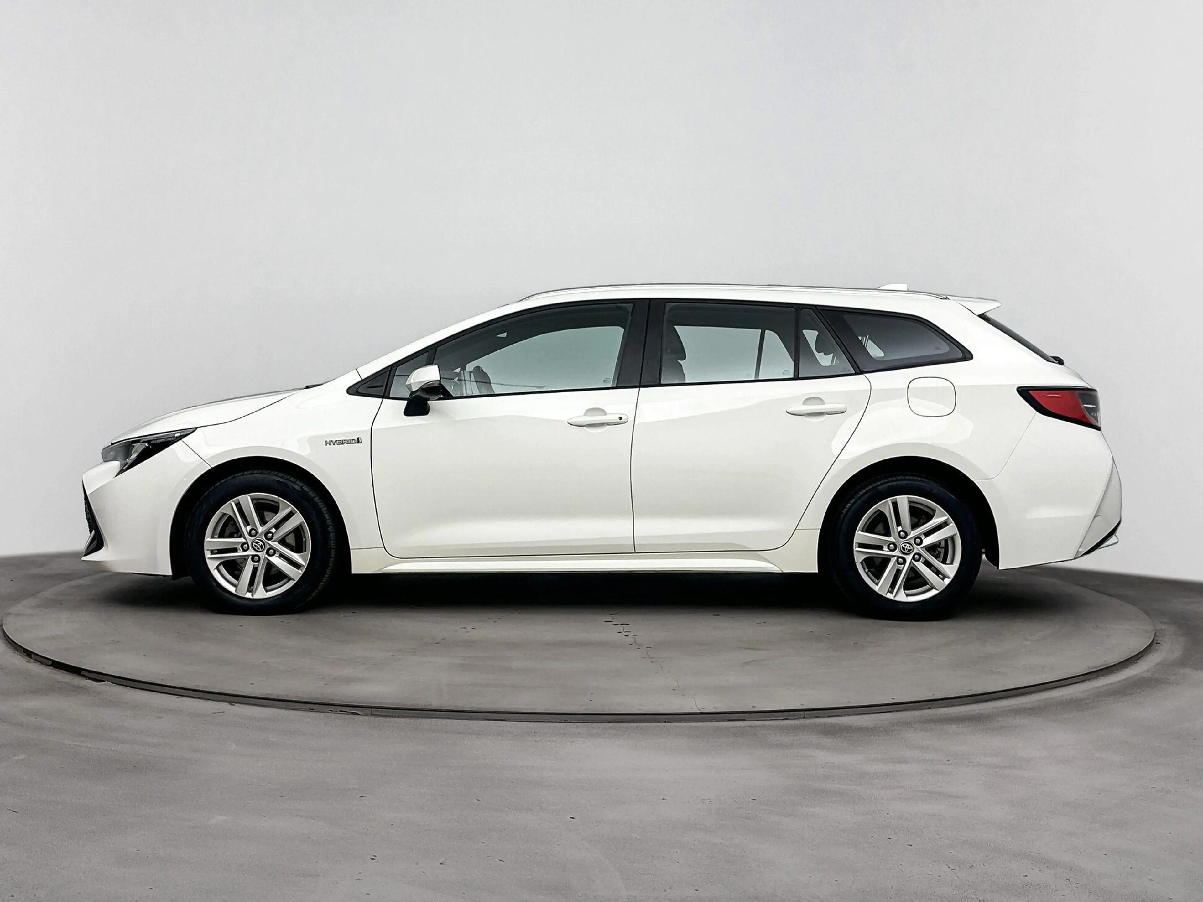 Toyota Corolla Touring Sports 1.8 HYBRID ACTIVE | HYBRID | CAMERA — photo 3