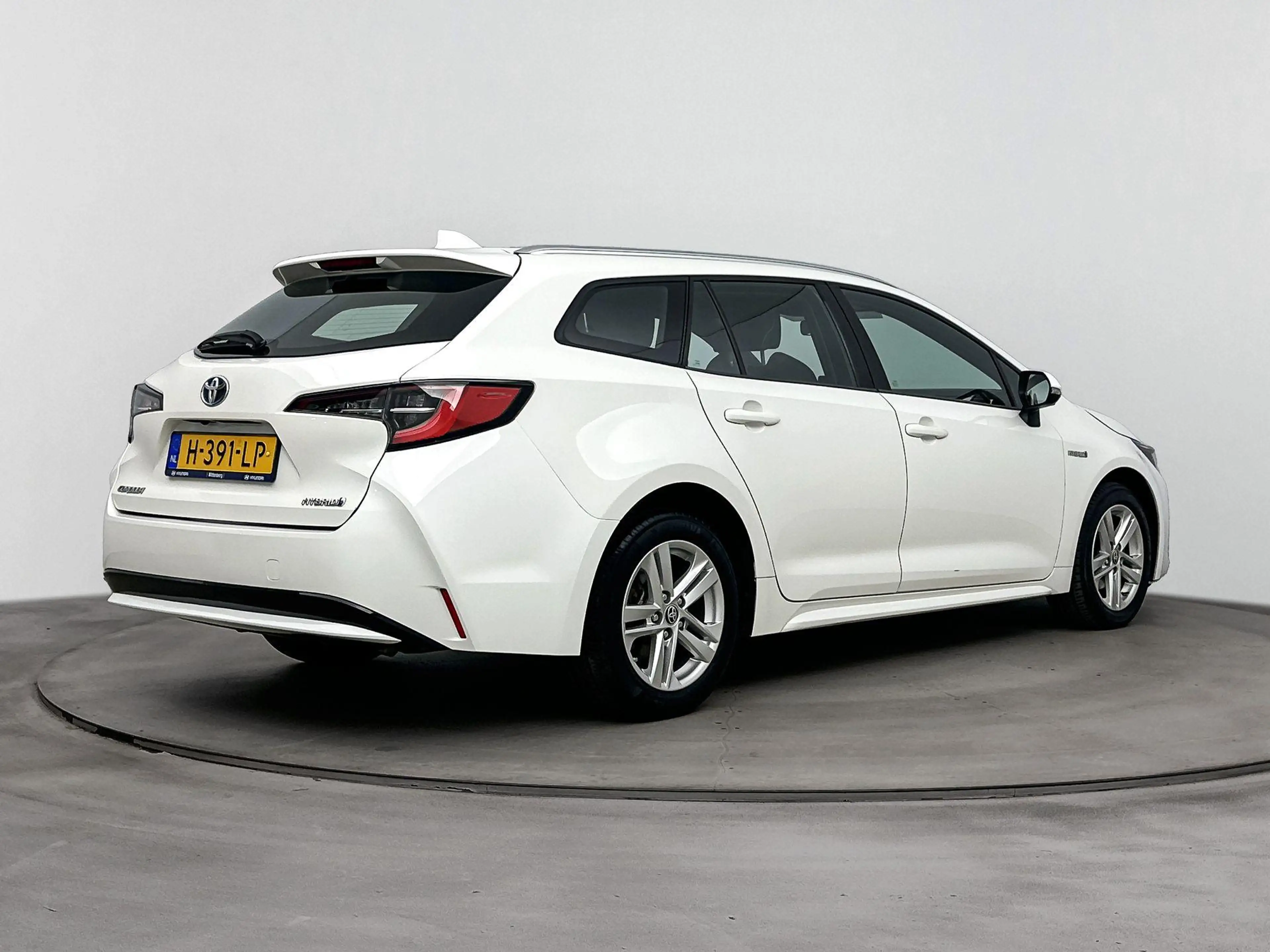Toyota Corolla Touring Sports 1.8 HYBRID ACTIVE | HYBRID | CAMERA — photo 2