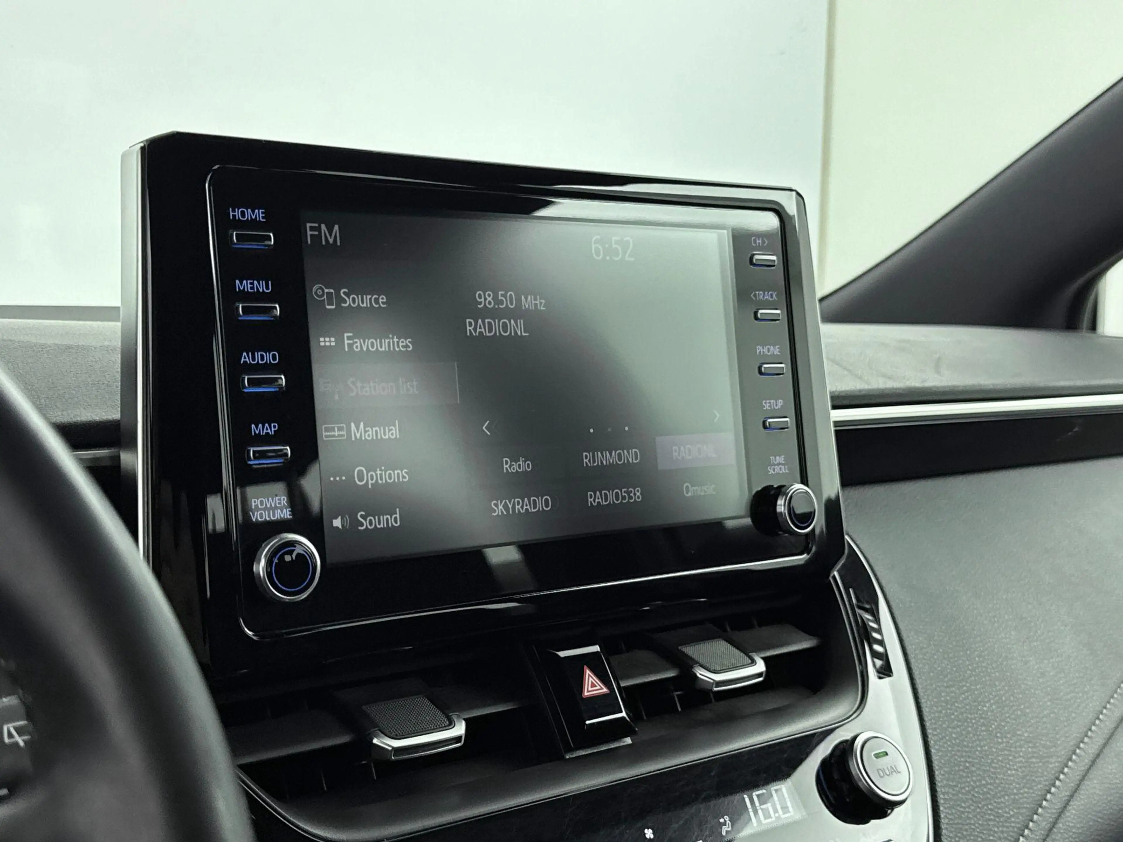 Toyota Corolla Touring Sports 1.8 HYBRID ACTIVE | HYBRID | CAMERA — photo 7