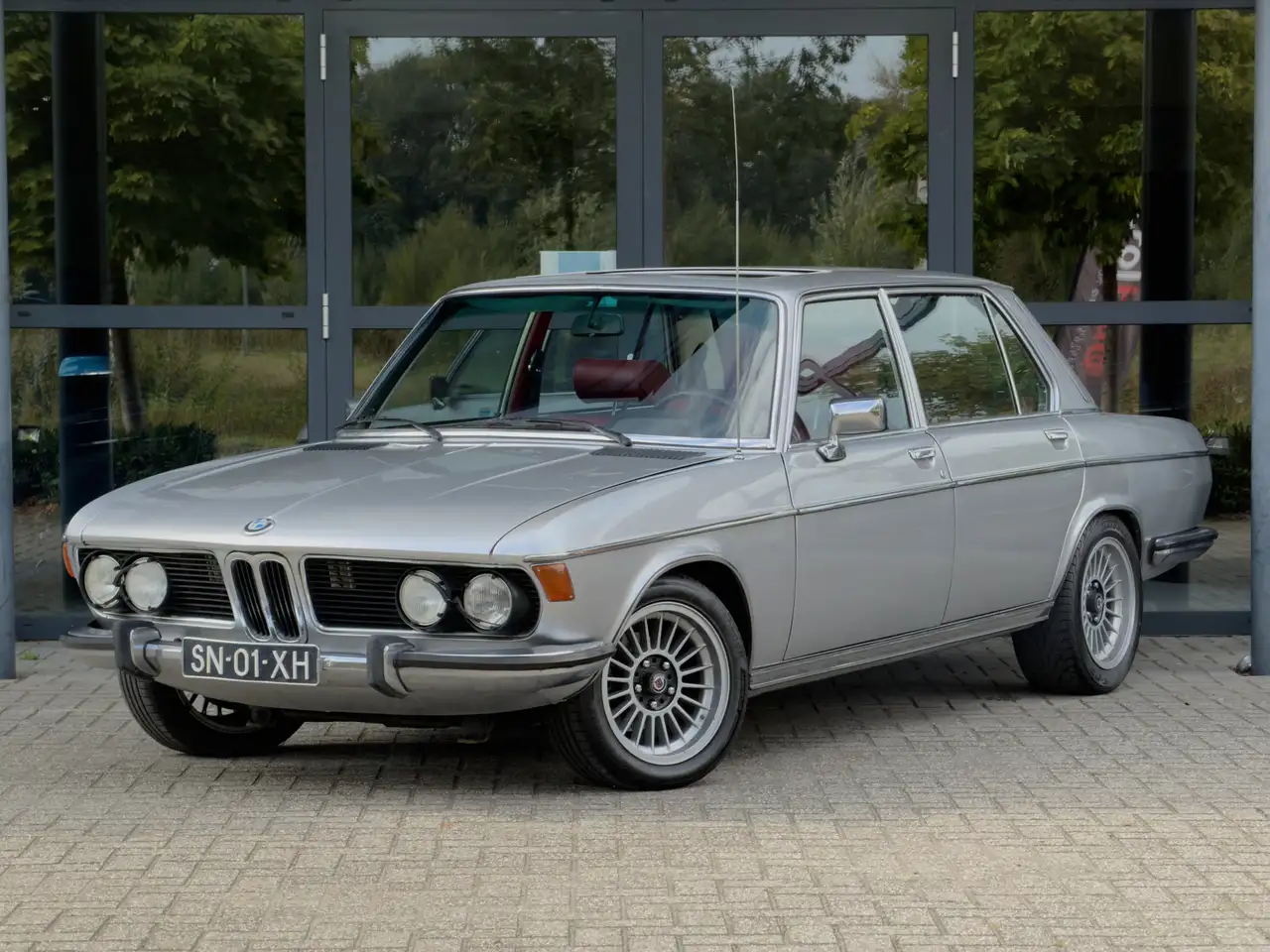 BMW 2.5 / 2.8 / 3.0 3.3 Li E3, Handbak 5 versnellingen, foto 2