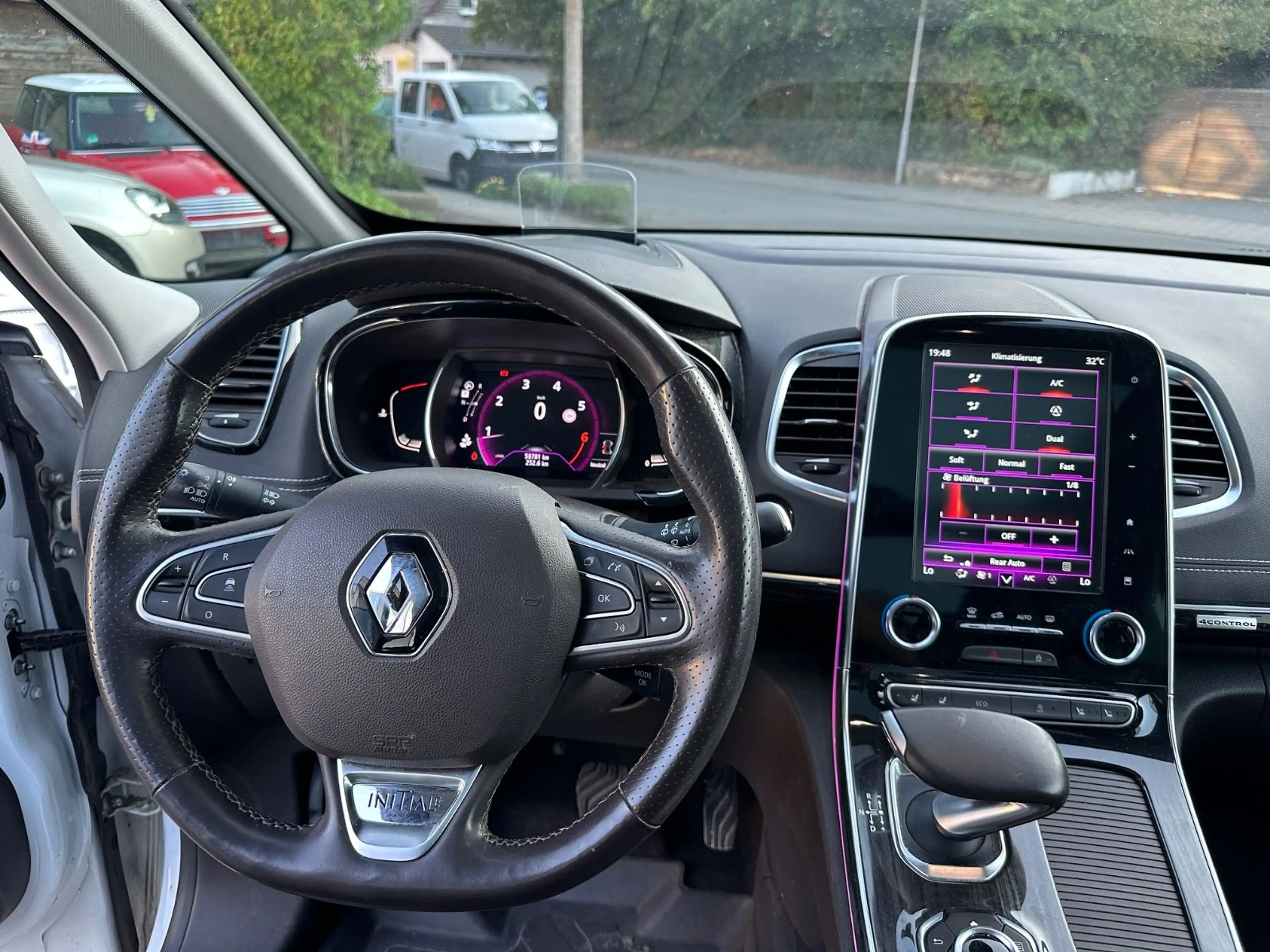 Renault Espace V Initiale Paris — photo 11