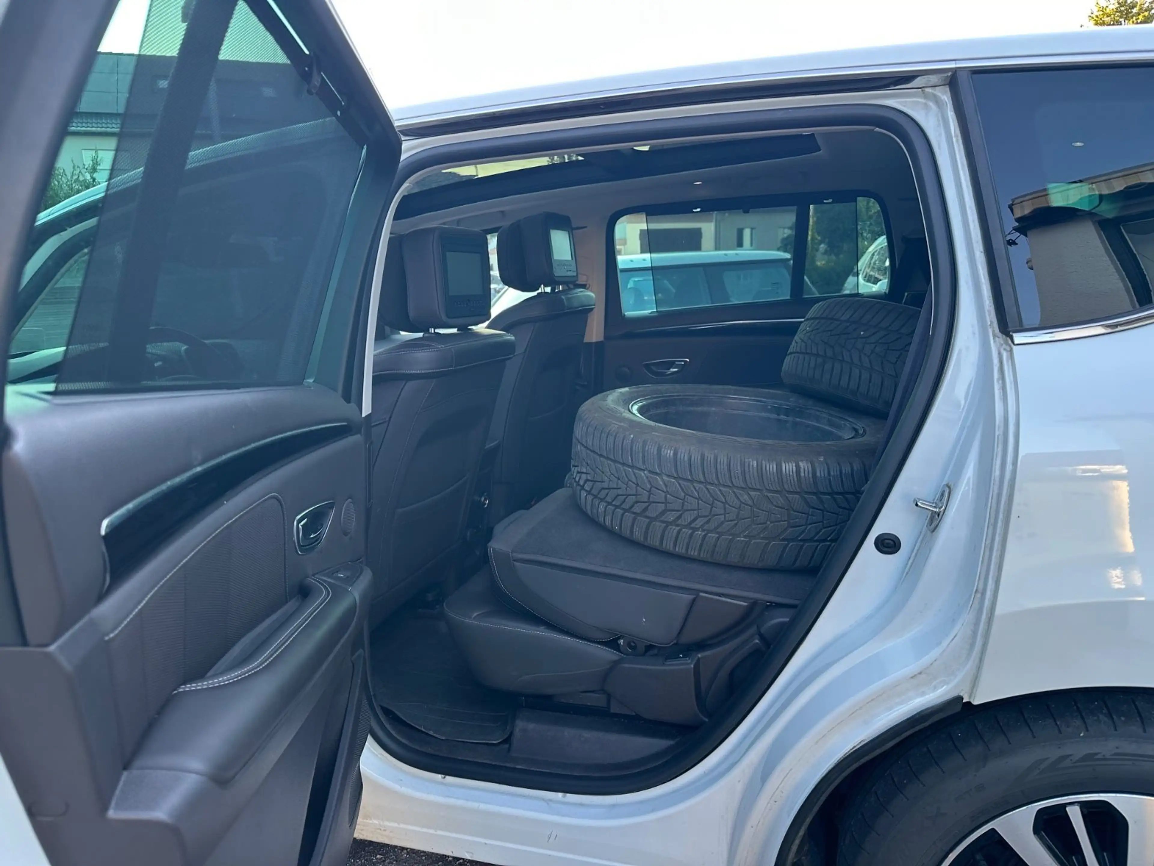 Renault Espace V Initiale Paris — photo 8