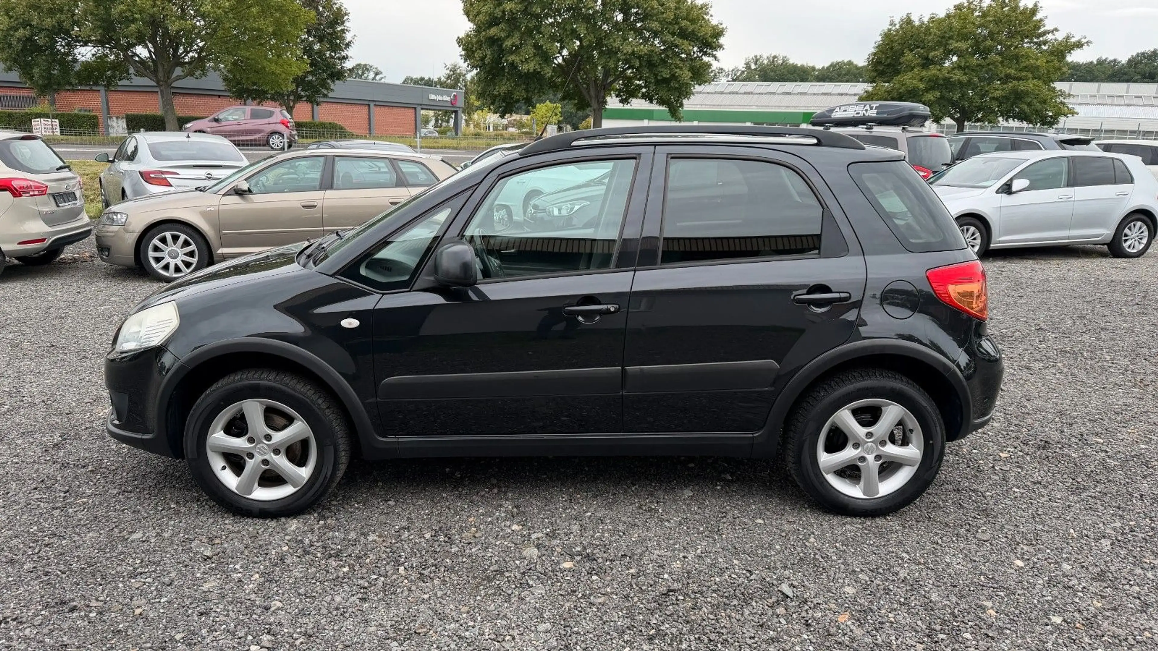 Suzuki SX4 Club Allrad Klima Navi Sitzheizung PDC — photo 2