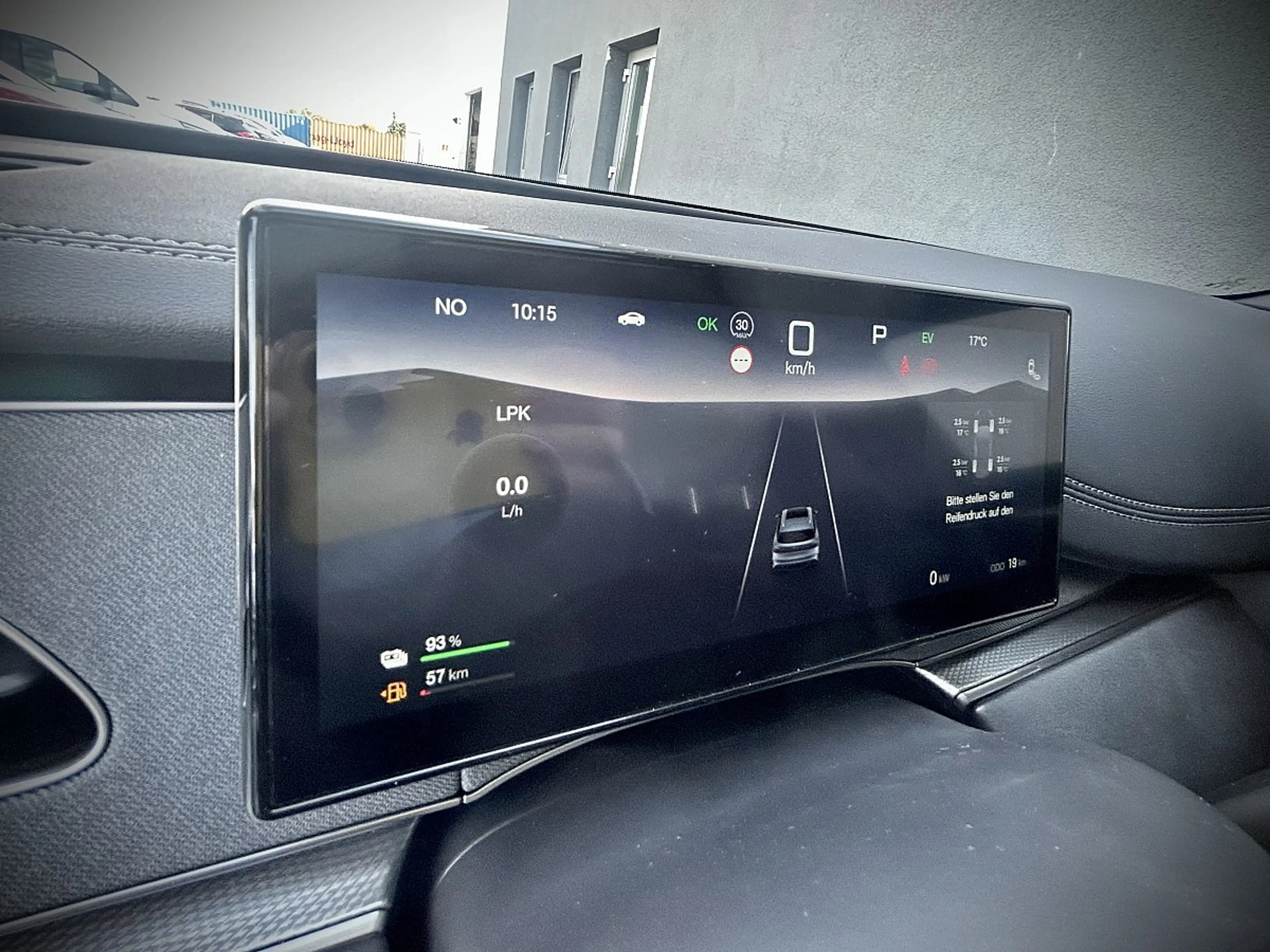 BYD Seal 6 DM-i Touring Comfort Lite PHEV 19kWh 212PS WOW ... — photo 12