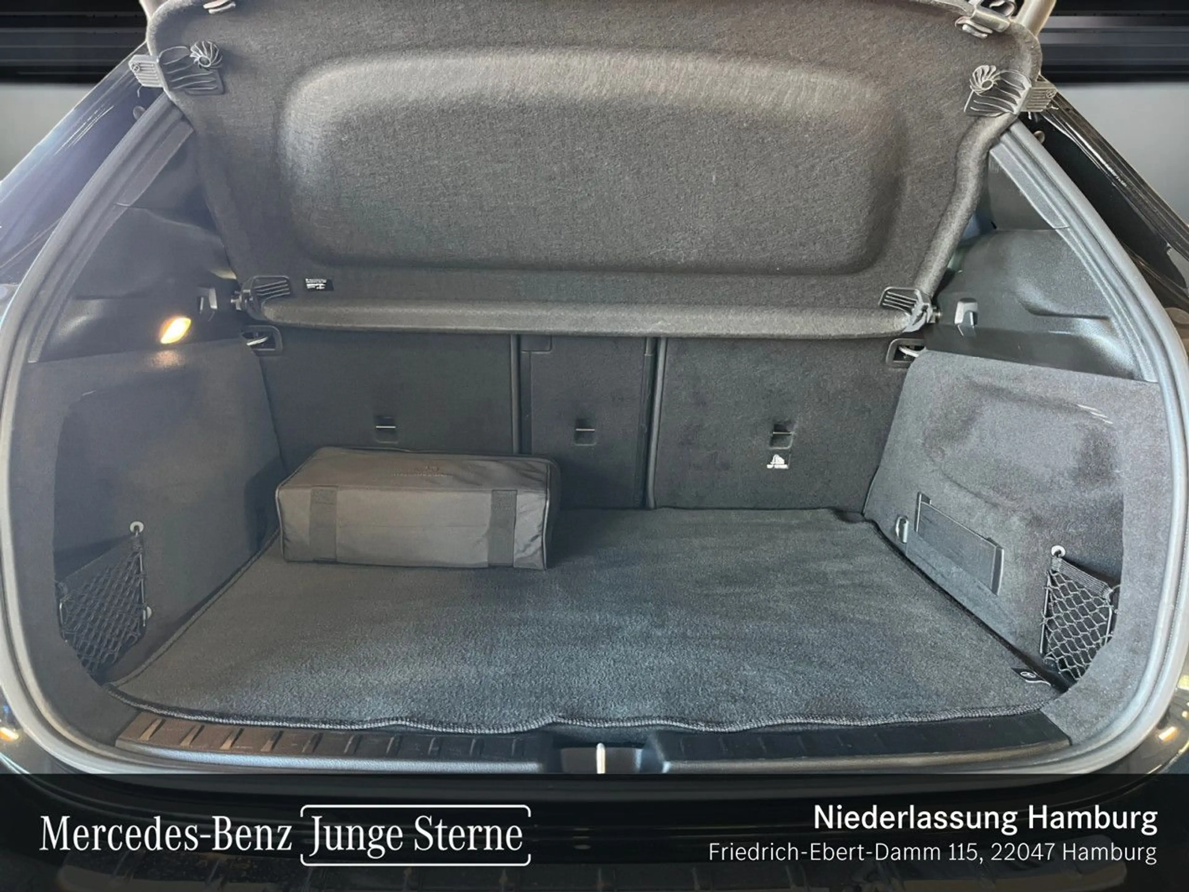 Mercedes-Benz EQA 350 4M AMG+NIGHT+20"+PLUS-PAKET+AHK+PANO+360 — photo 8