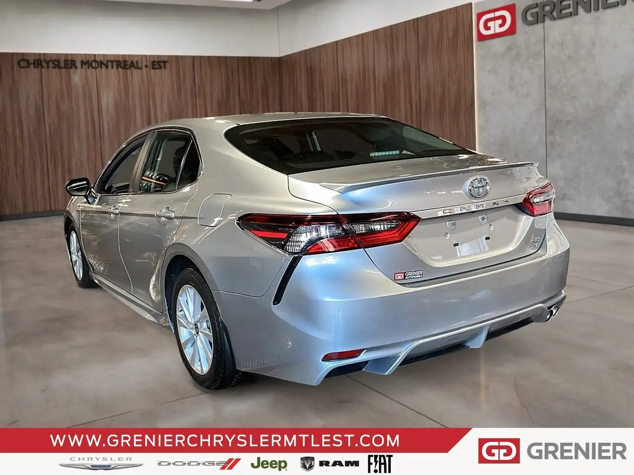 Toyota Camry снимка Toyota Camry