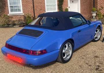 911 964 Carrera 2 Cabriolet Tiptronic