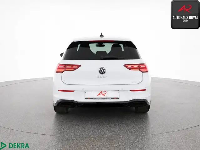 Volkswagen Golf view 4