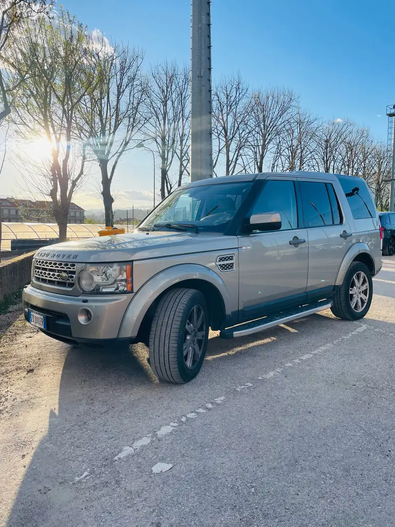 Land Rover Discovery 3.0 sdV6 SE 245cv auto Beige - 1