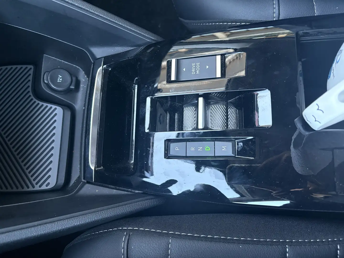 Citroen C4 1.2 PureTech Shine Pack S Blanc - 1