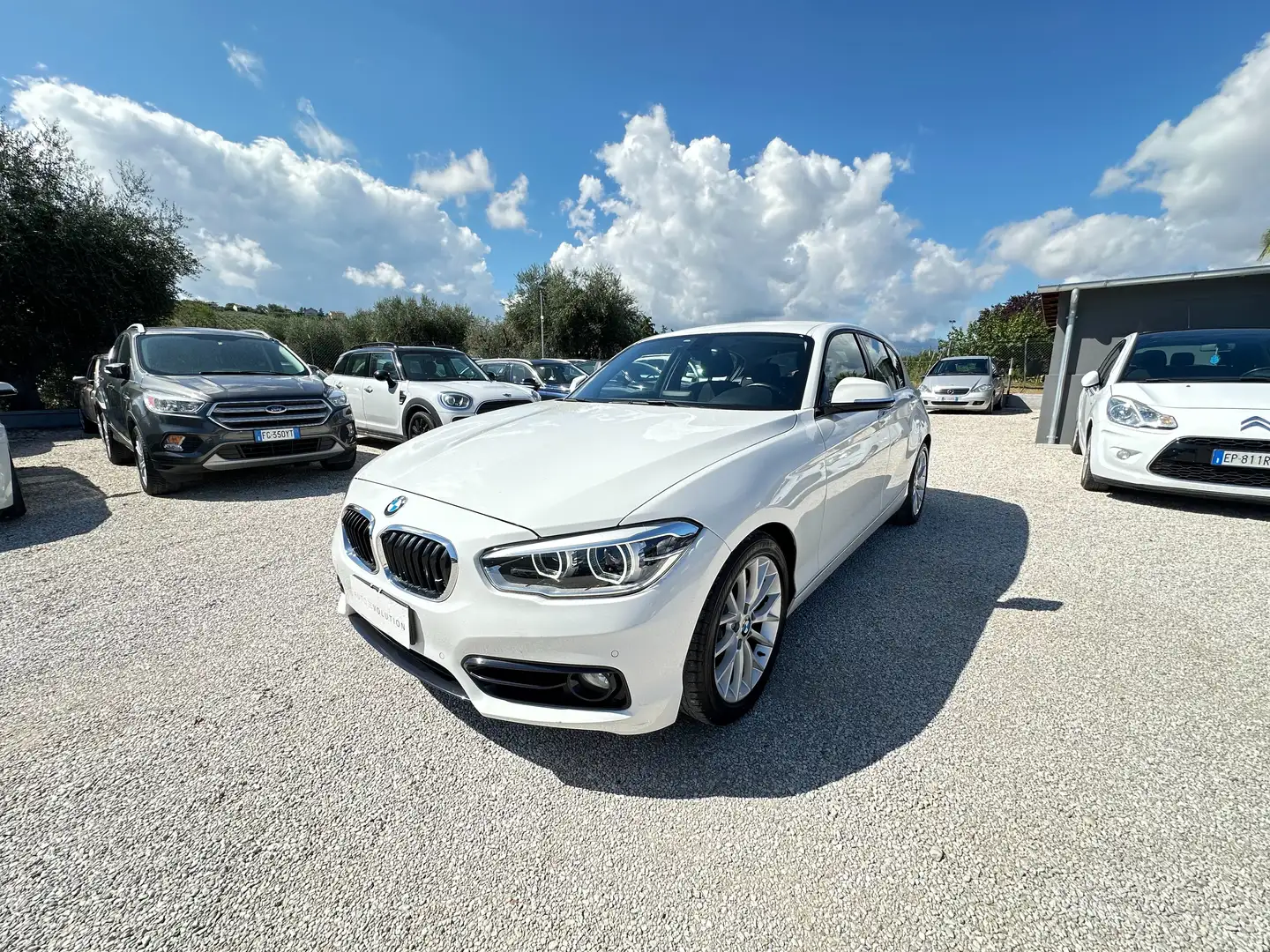BMW 118 Sport 150 cv 59.347 km manuale Bianco - 2