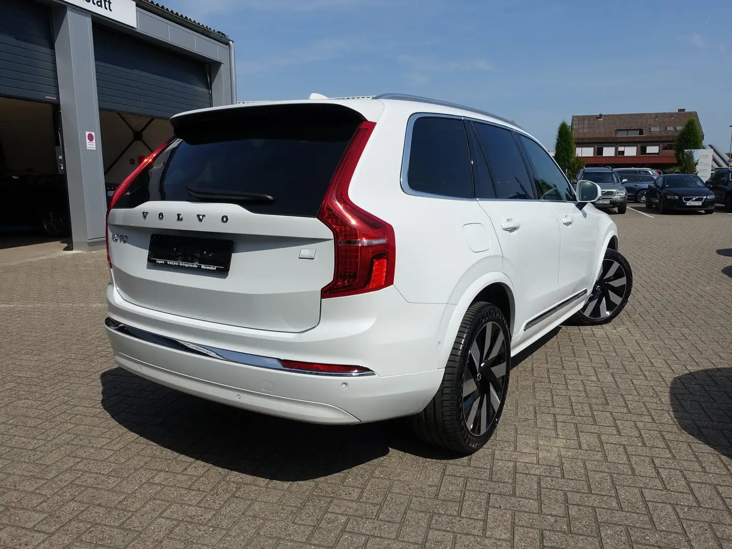 Volvo XC90 Recharge Ultimate T8 AWD/360°/Pano/B&W/BLS Wit - 2