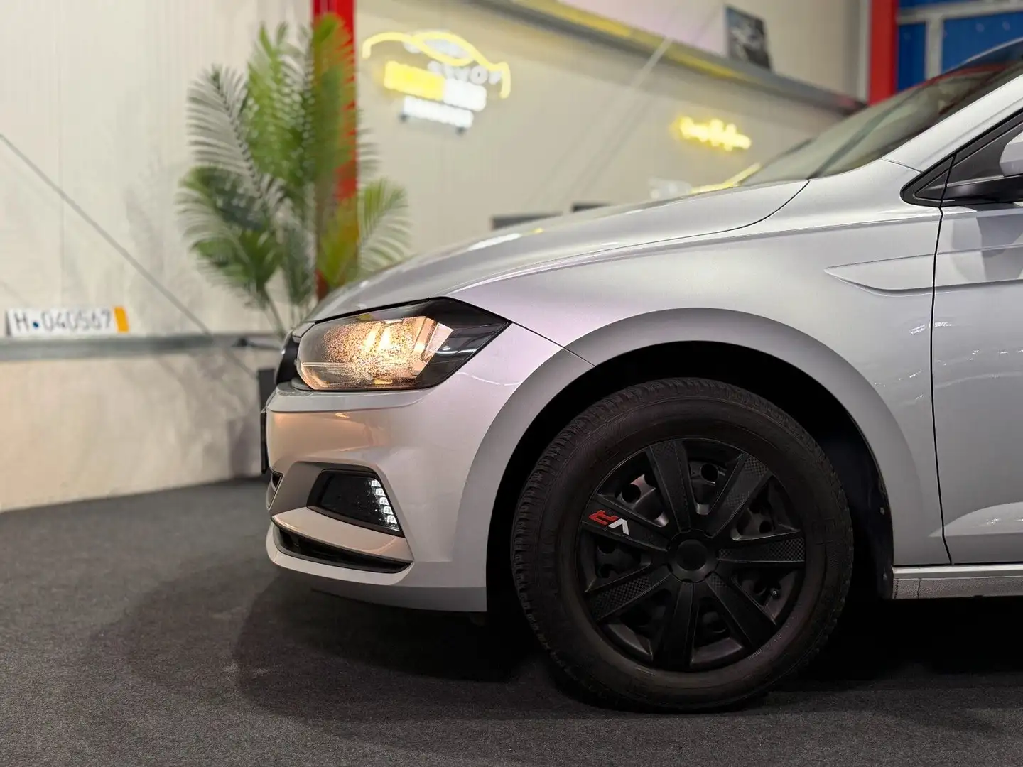 Volkswagen Polo VI Trendline*TEMPOMAT*BLUETOOTH*START/STOPP Argento - 2