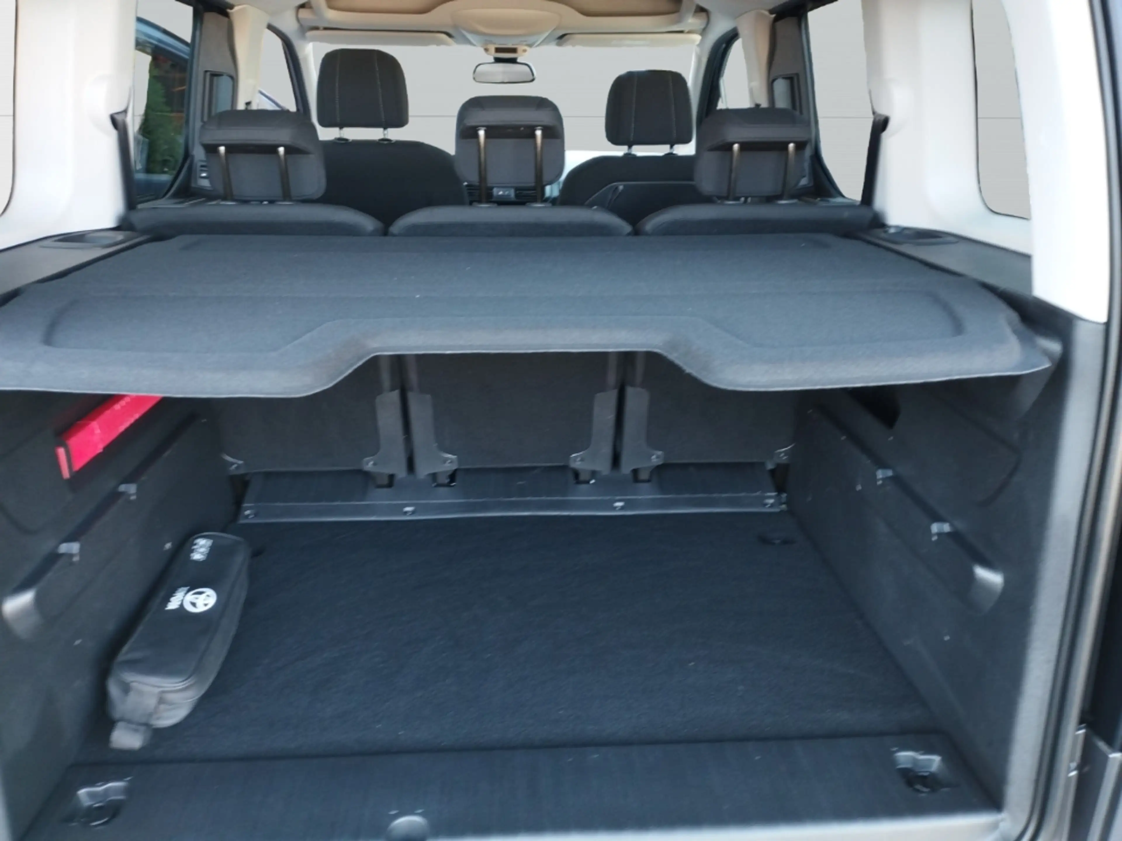 Toyota Proace City Verso Team Deutschland VERSO L1 5-TÜRIG, 1,2-L-TUR — photo 5