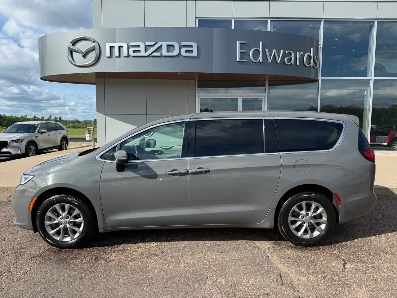 2023 Chrysler Pacifica