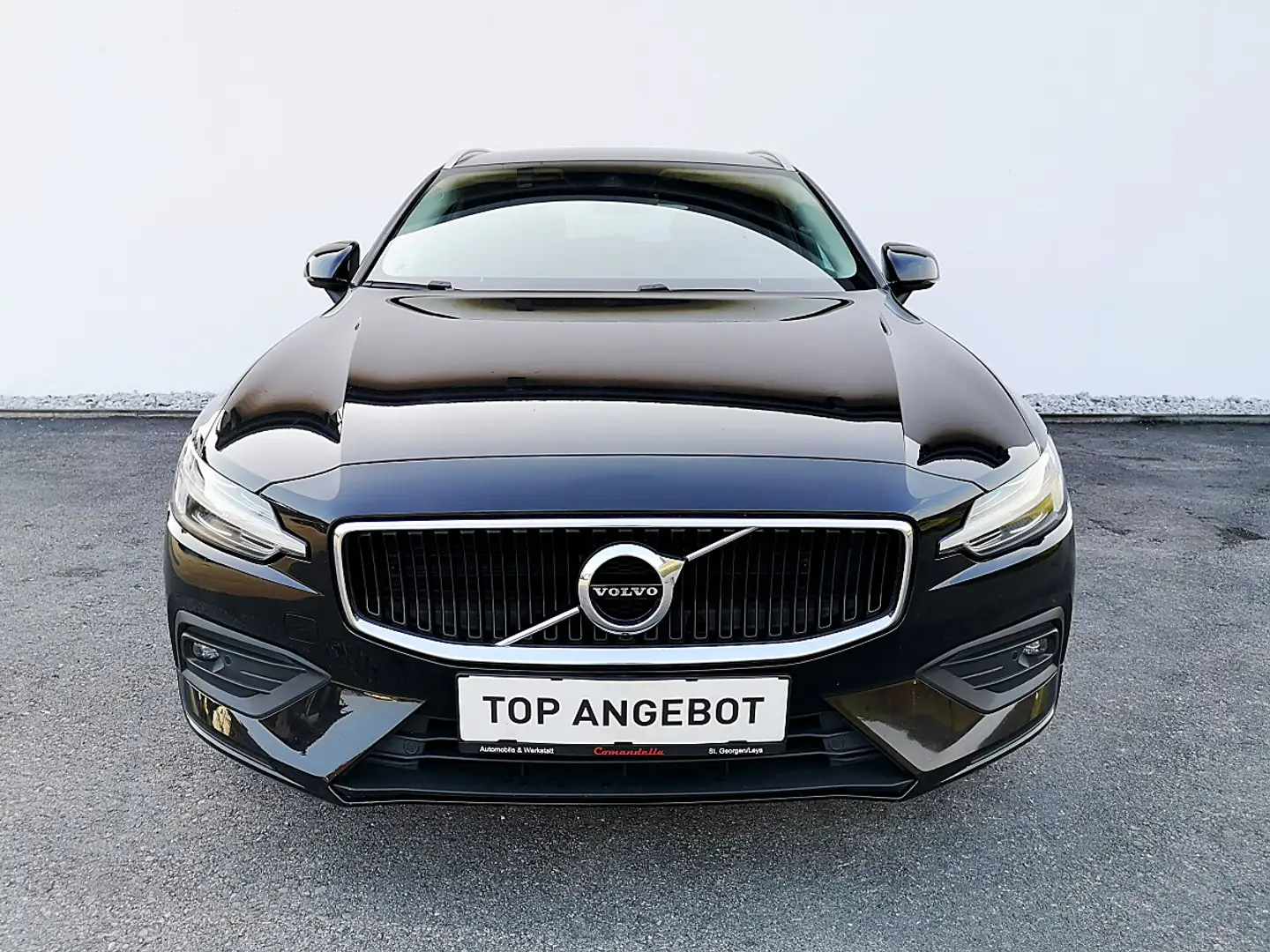 Volvo V60 D3 Momentum Pro Geartronic "AHV" Schwarz - 2
