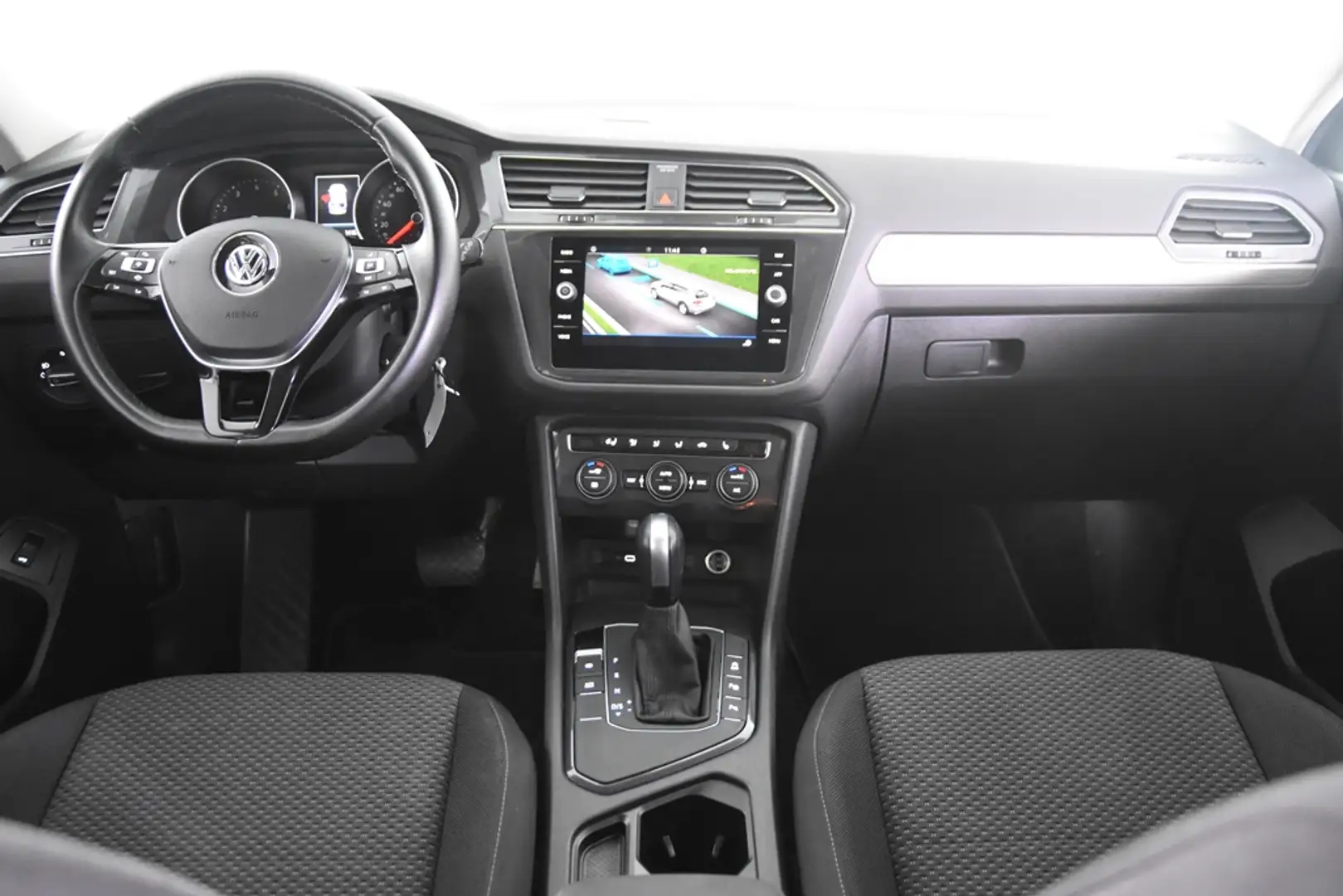 Volkswagen Tiguan Allspace 1.5 TSI Comfortline DSG *1ste Eigenaar*Navigatie*S Grijs - 2