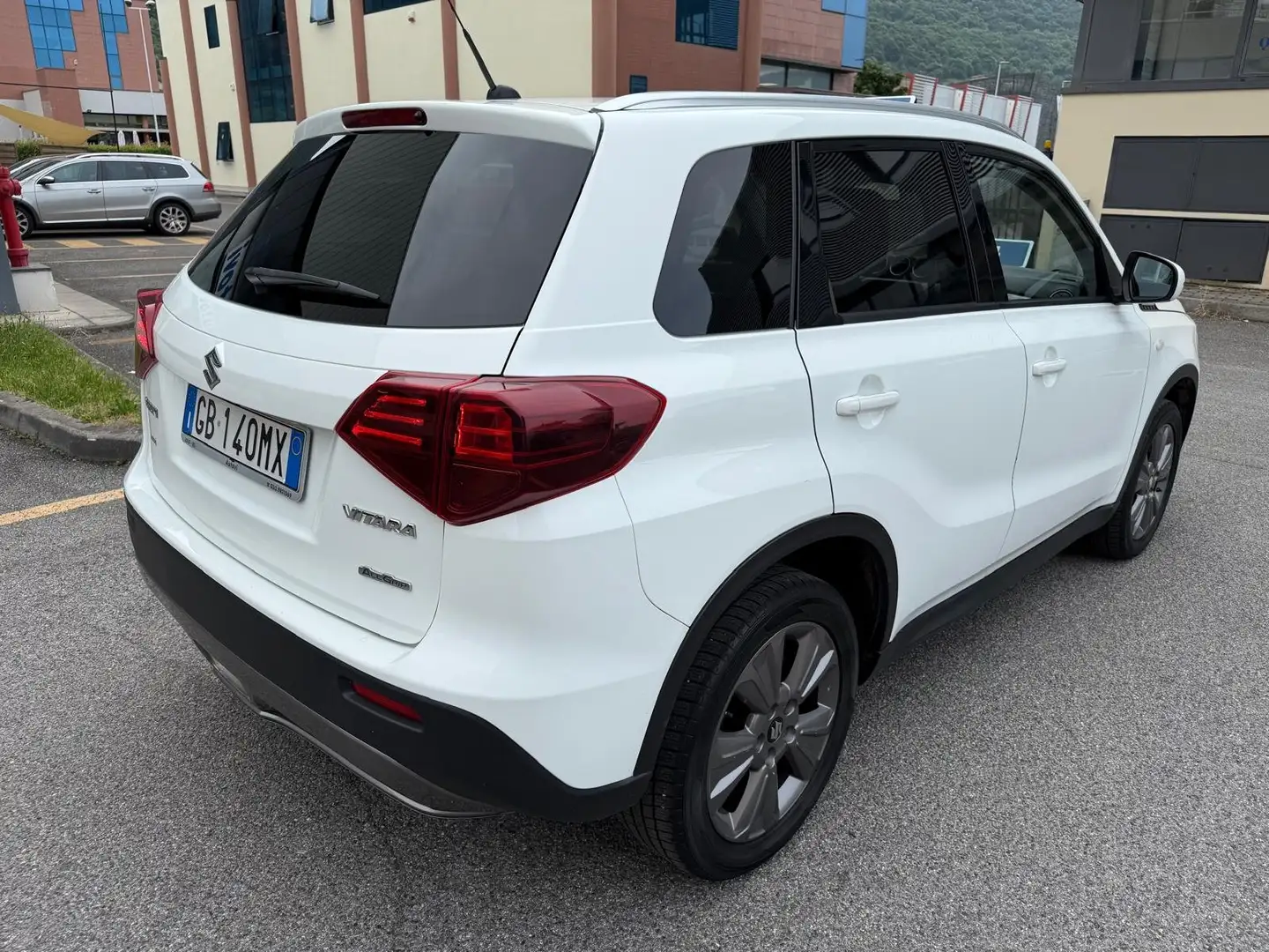 Suzuki Vitara 1.0 Boosterjet Cool 4WD Allgrip *CARPLAY/ANDROID* Bianco - 2
