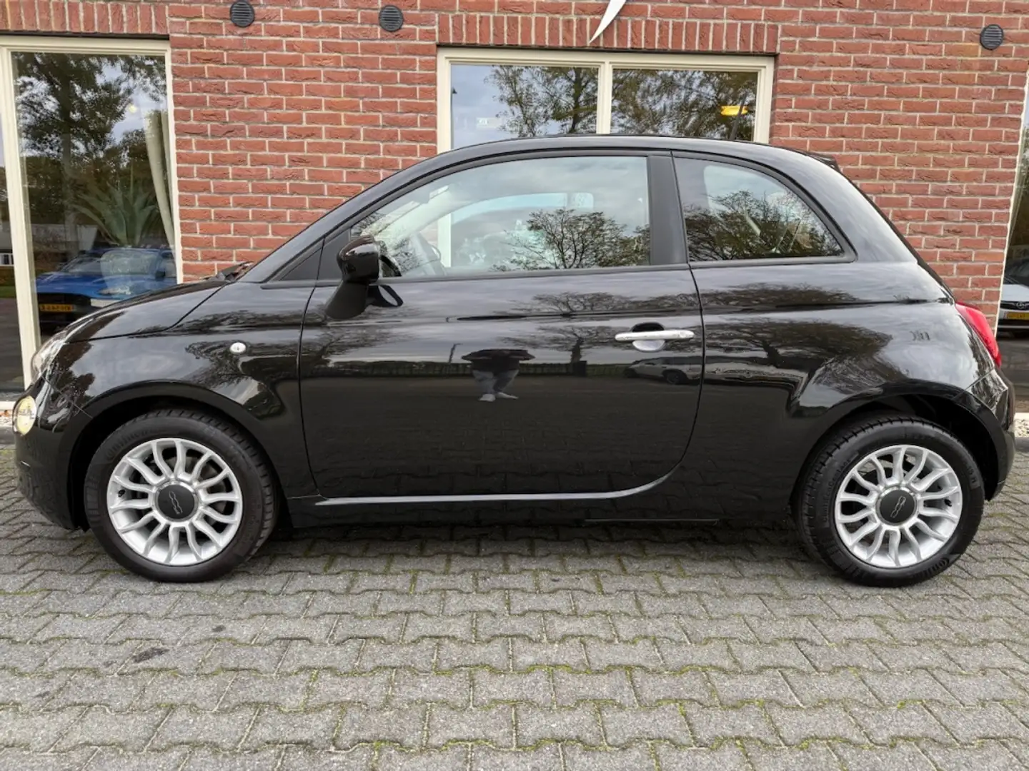 Fiat 500 1.0 TwinAir Pop RIJKLAAR / AIRCO / RADIO / LMV / E Nero - 2
