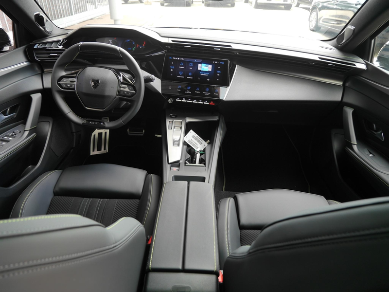 Peugeot 408 e-408 GT 58 kWh | Stoel en stuurverwarming | Panor — photo 7
