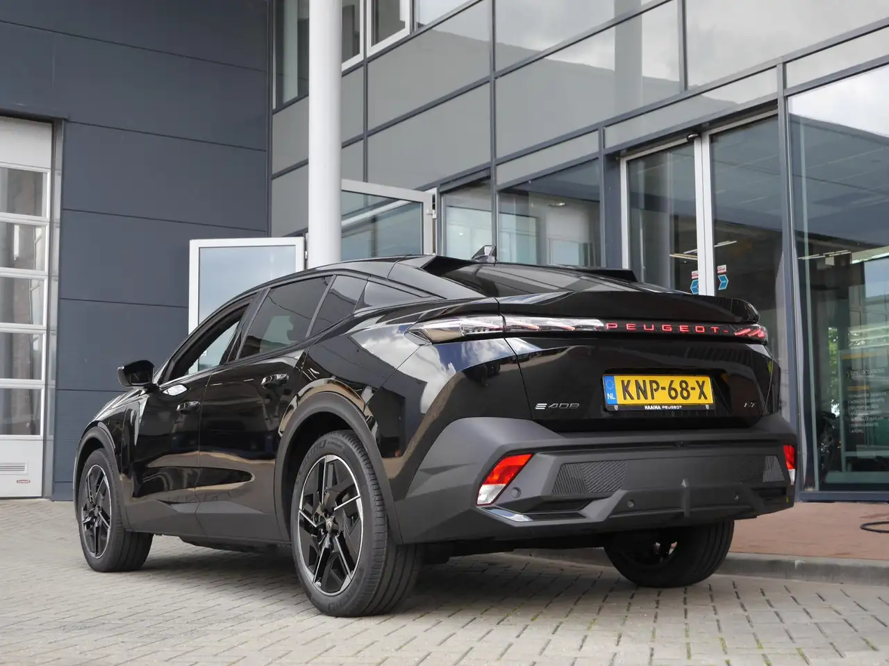 Peugeot 408 2026 — фото 6