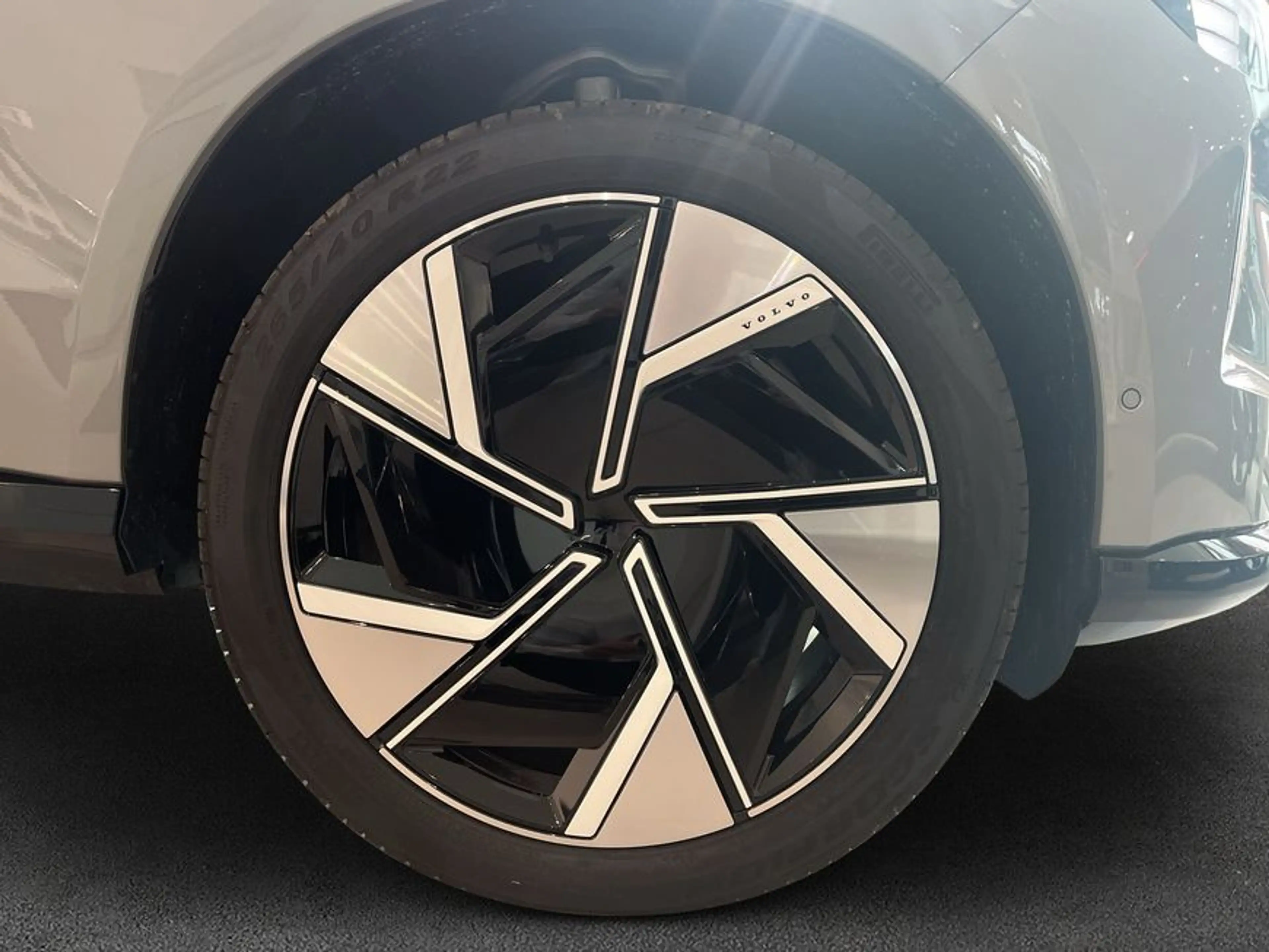 Volvo EX90 Twin Motor AWD Ultra (7-Sitzer) — photo 8