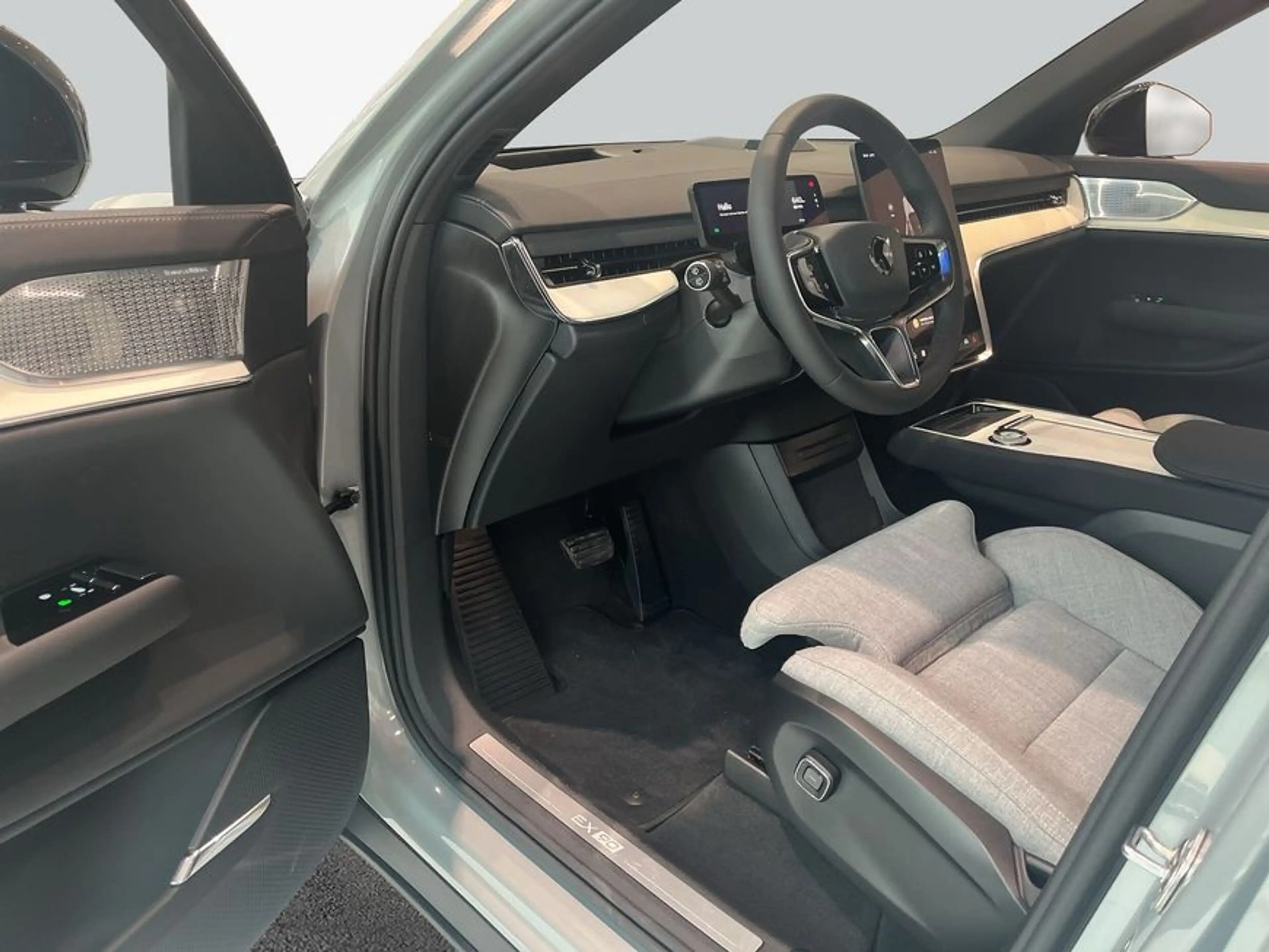 Volvo EX90 Twin Motor AWD Ultra (7-Sitzer) — photo 10