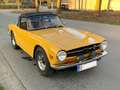 Triumph TR6 Yellow - thumbnail 1
