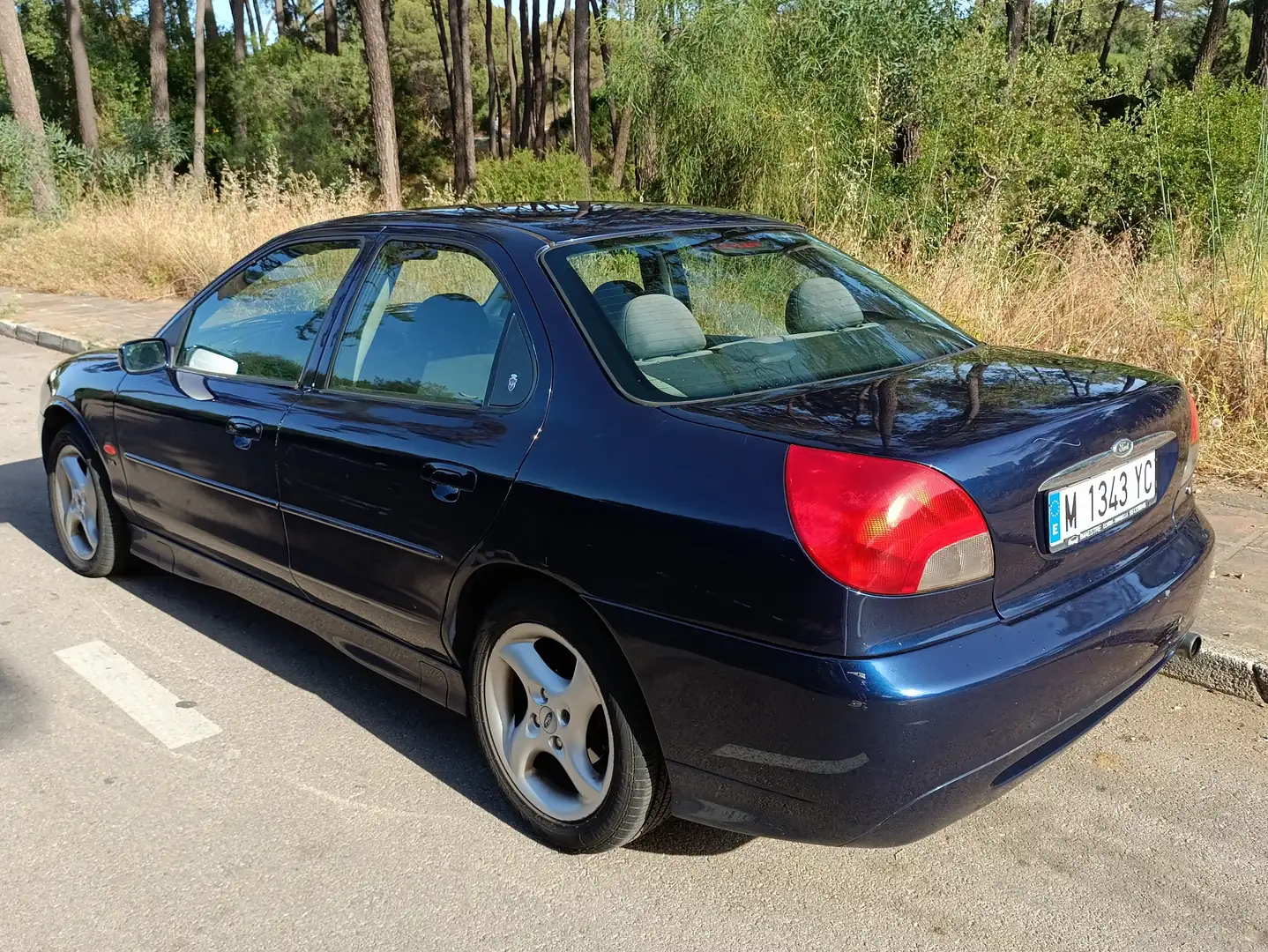 Ford Mondeo Mondeo 2.0i 16v Ghia Ghia Kék - 2