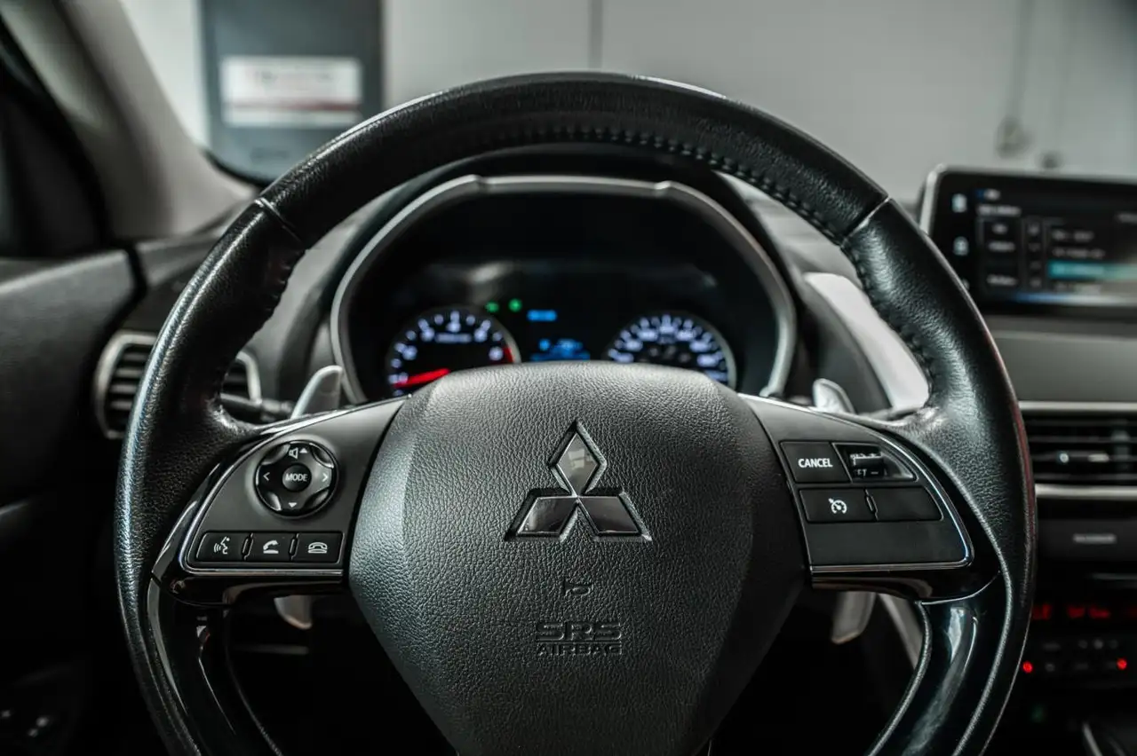 Mitsubishi Eclipse Cross снимка Mitsubishi Eclipse Cross