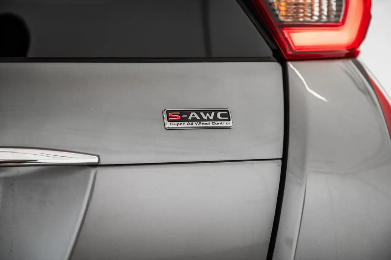 Mitsubishi Eclipse Cross снимка Mitsubishi Eclipse Cross