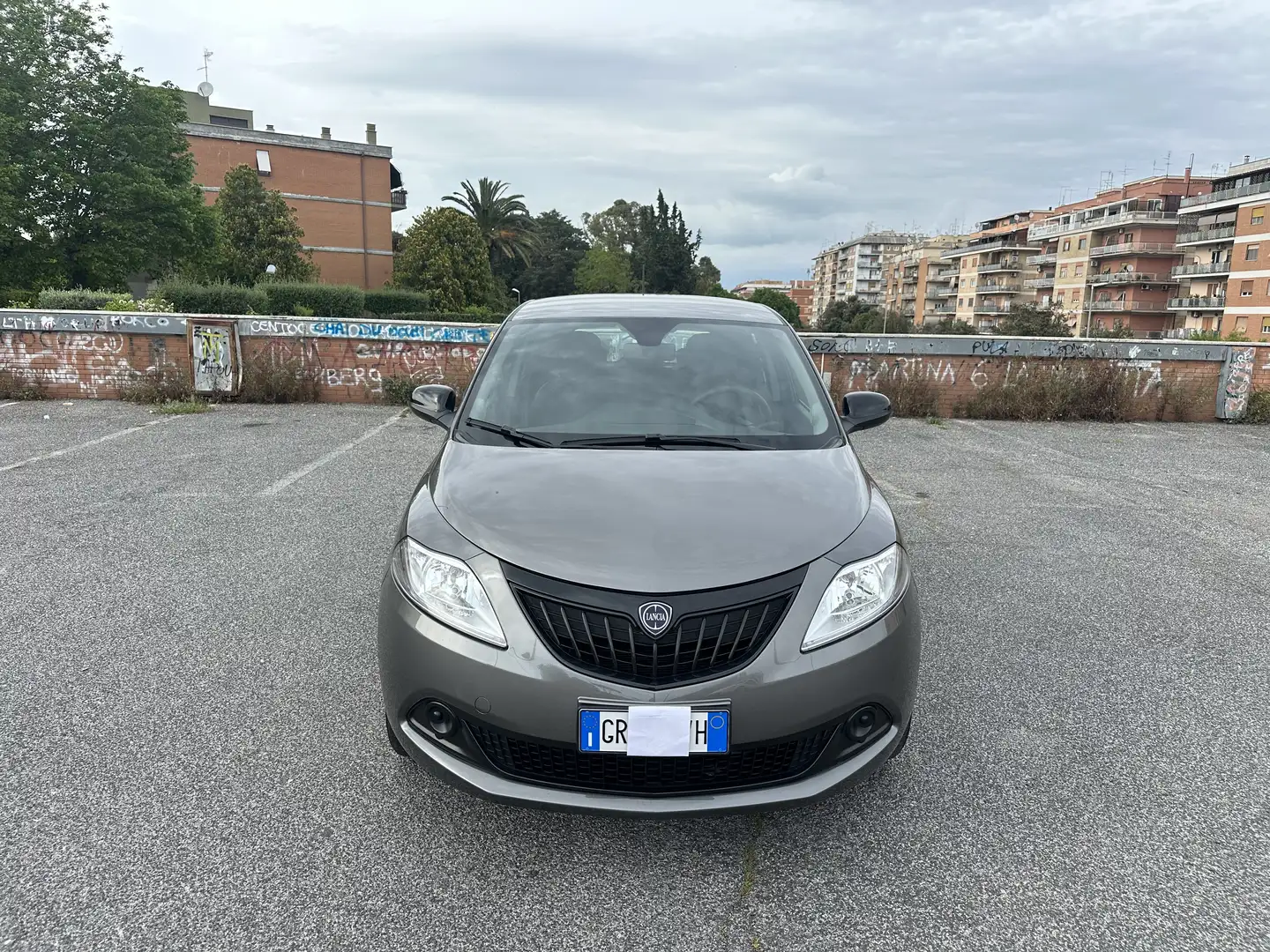 Lancia Ypsilon 1.0 Firefly Hybrid Silver - 2