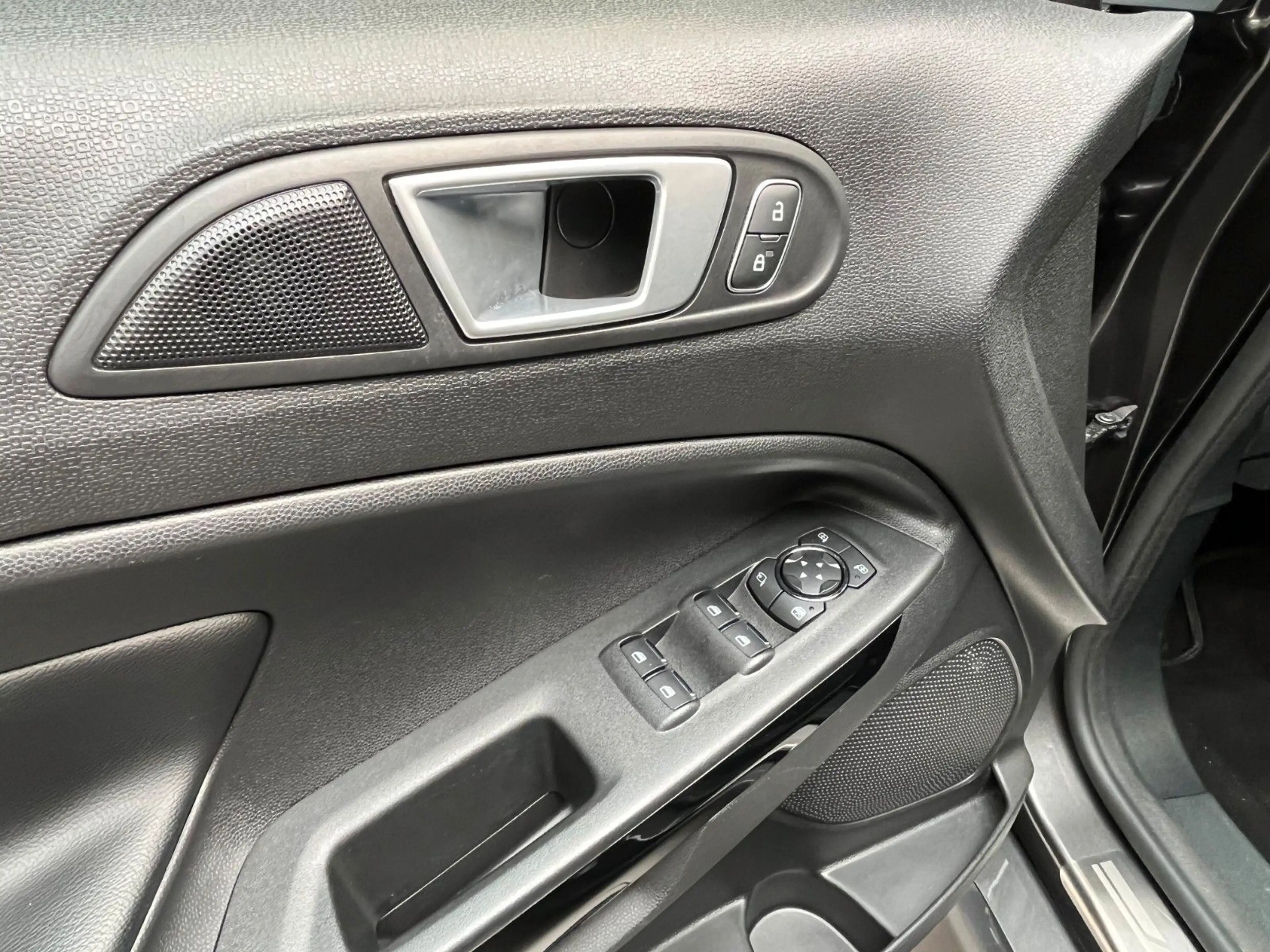 Ford EcoSport 1.0 ST-Line*Bi-Xenon*Winter-Paket*SHD — photo 15