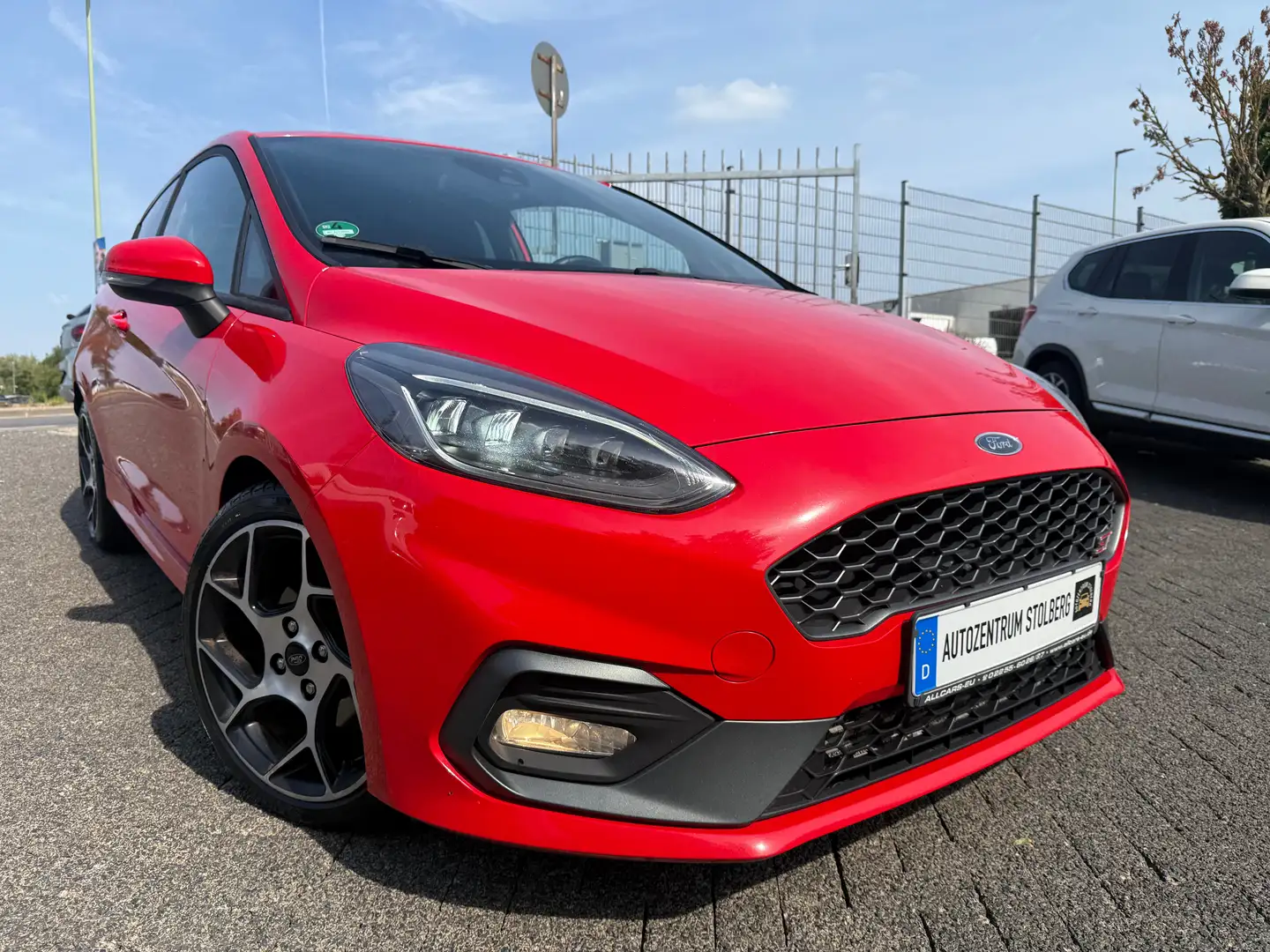 Ford Fiesta ST Perfomance Carbon Recaro LED Rot - 1