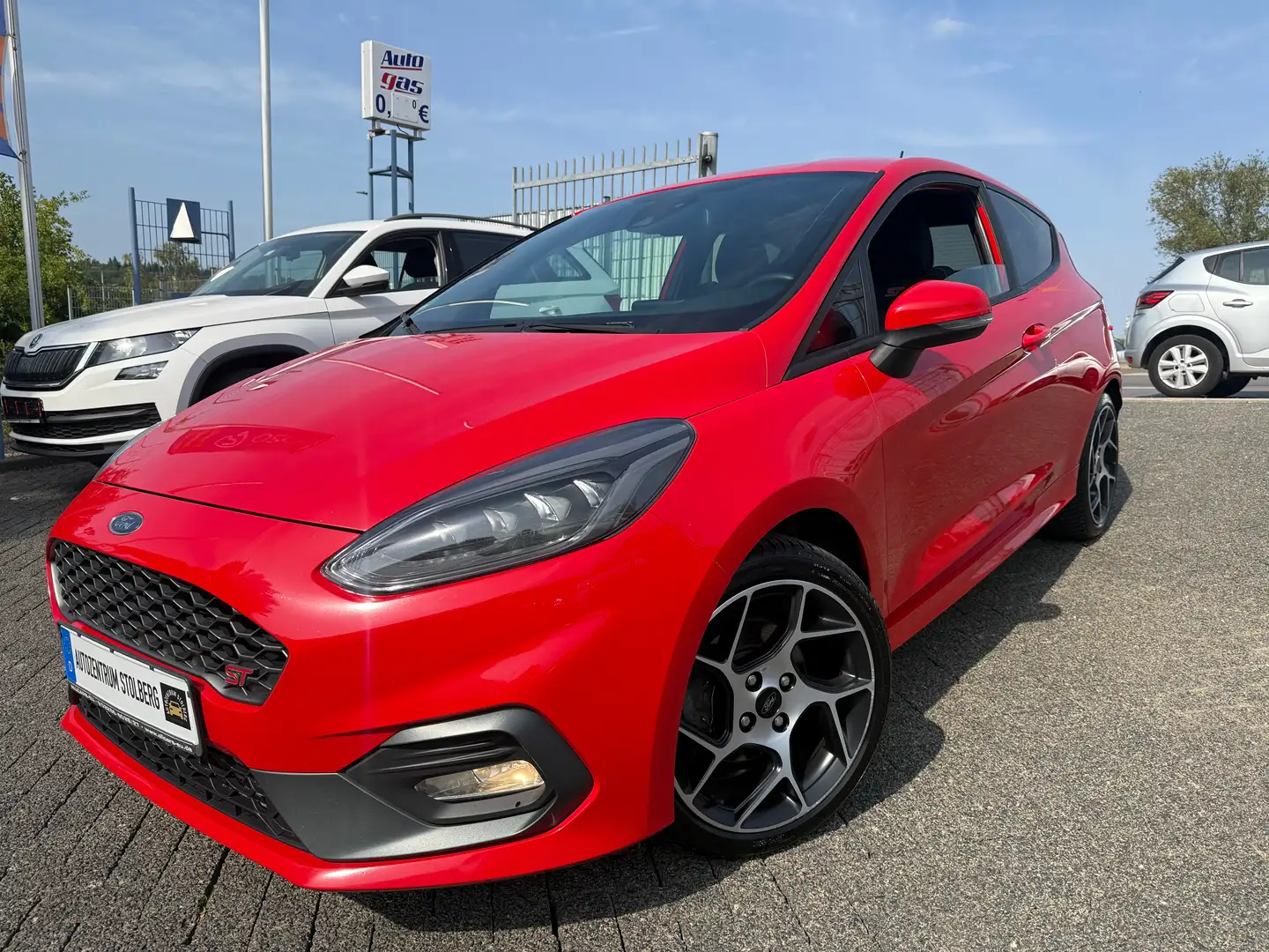 Ford Fiesta ST Perfomance Carbon Recaro LED Rot - 2
