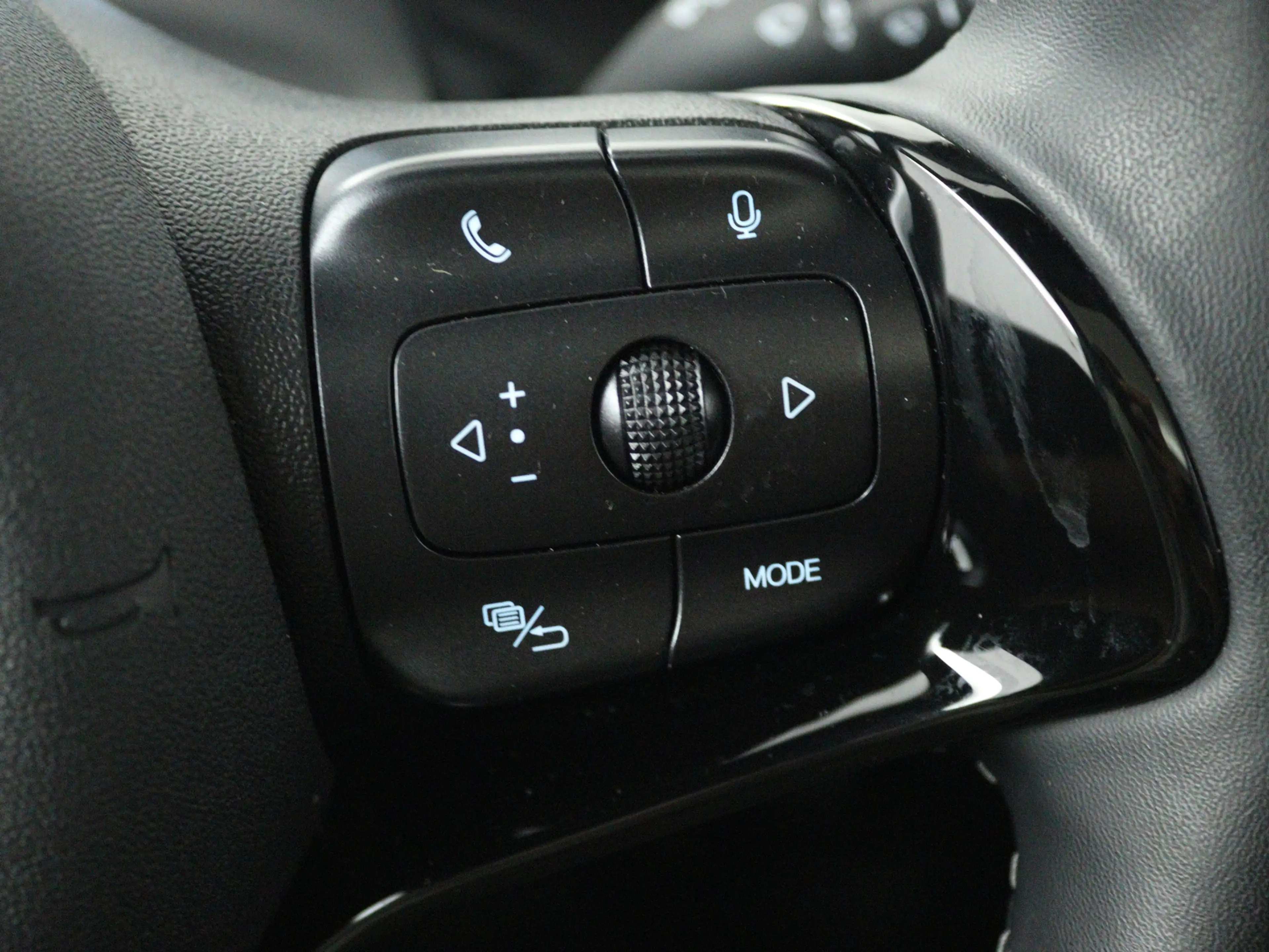 BYD Dolphin Design 60.4 kWh | Origineel NL! | NAP! — photo 6