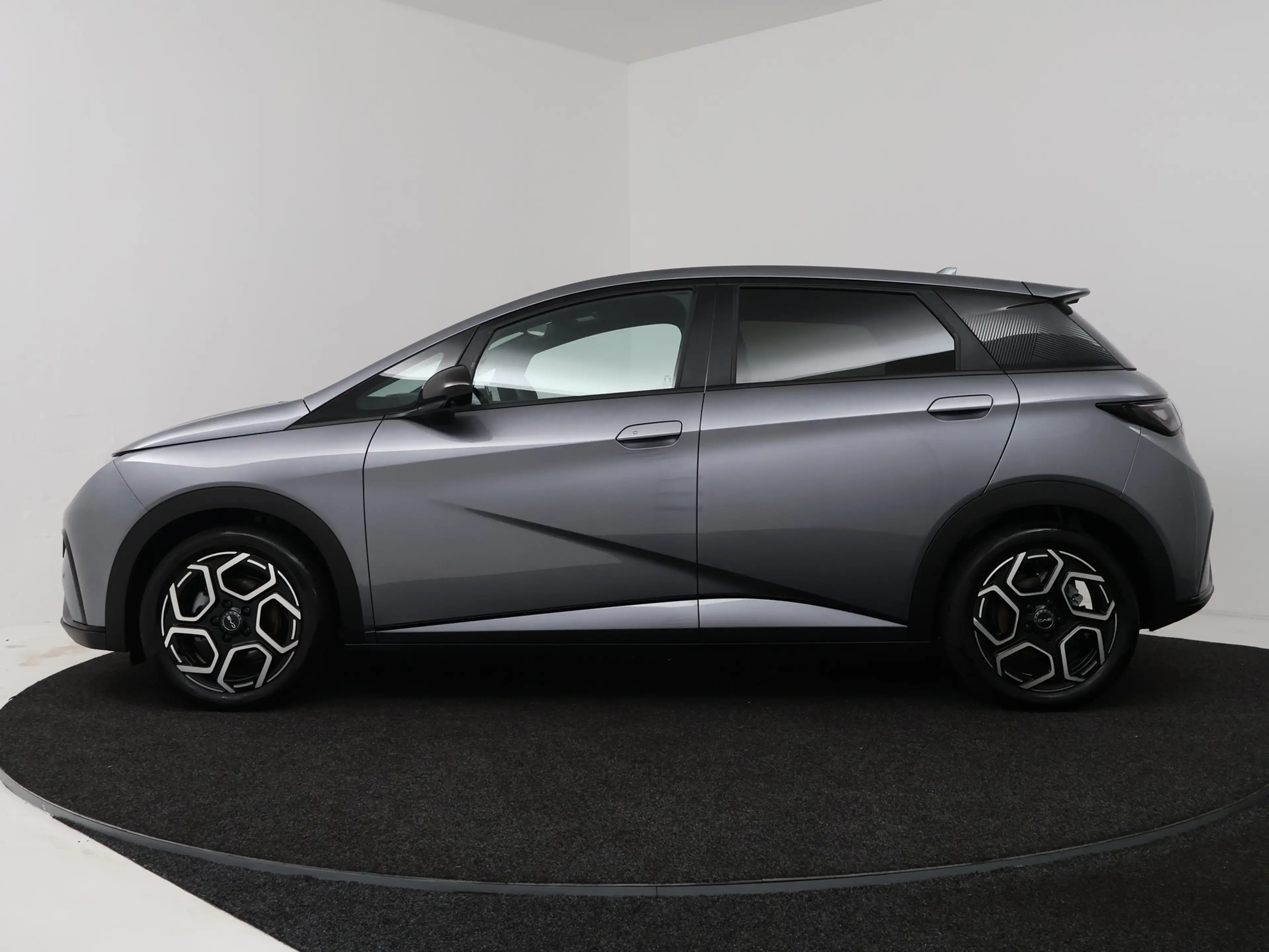 BYD Dolphin Design 60.4 kWh | Origineel NL! | NAP! — photo 3