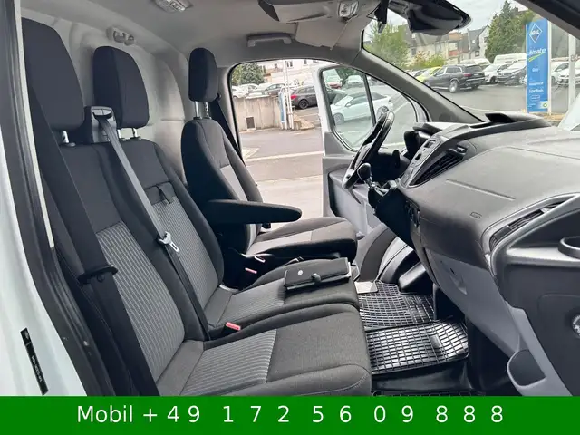 Ford Transit Custom view 6