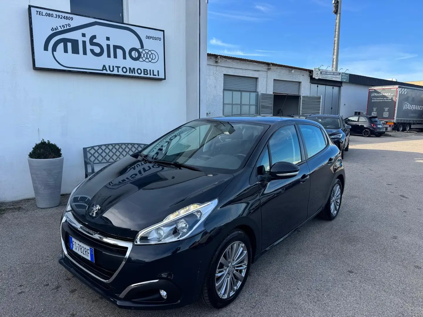 Peugeot 208 208 I 2015 5p 1.6 bluehdi Allure 75cv Nero - 1